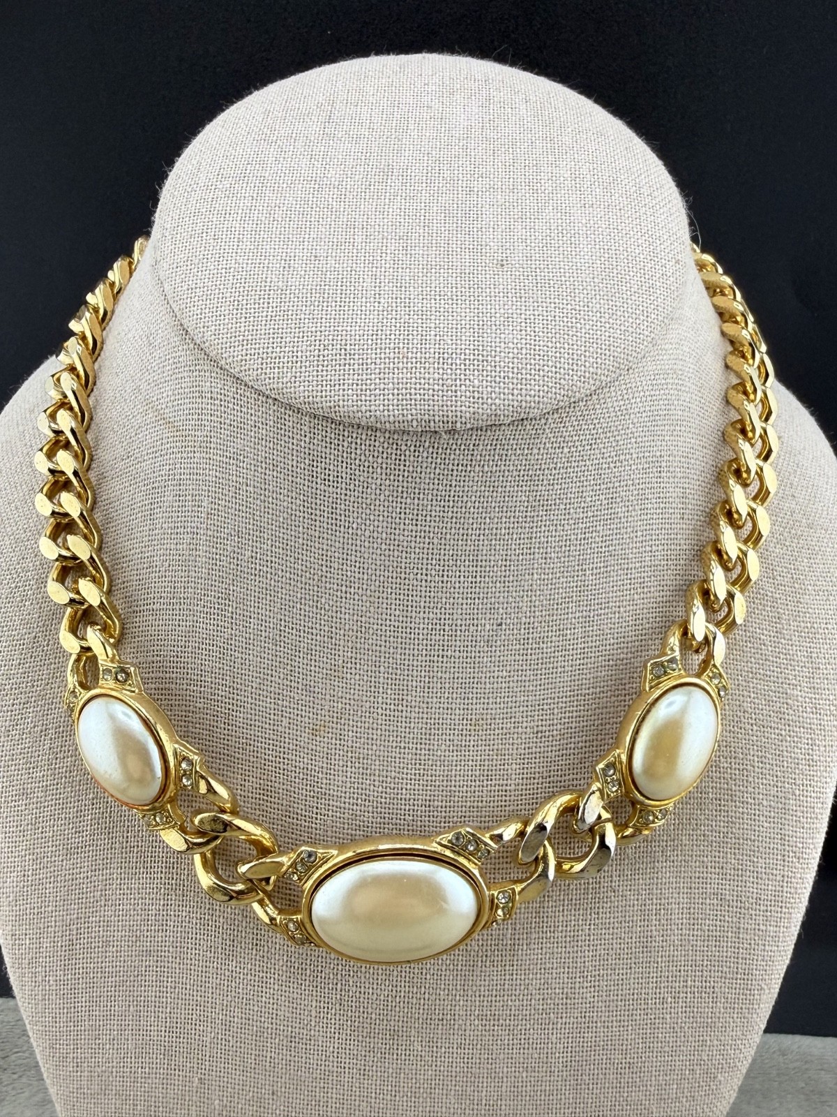 Vintage Rhinestone Necklace Gold Tone Faux Pearl 16” READ