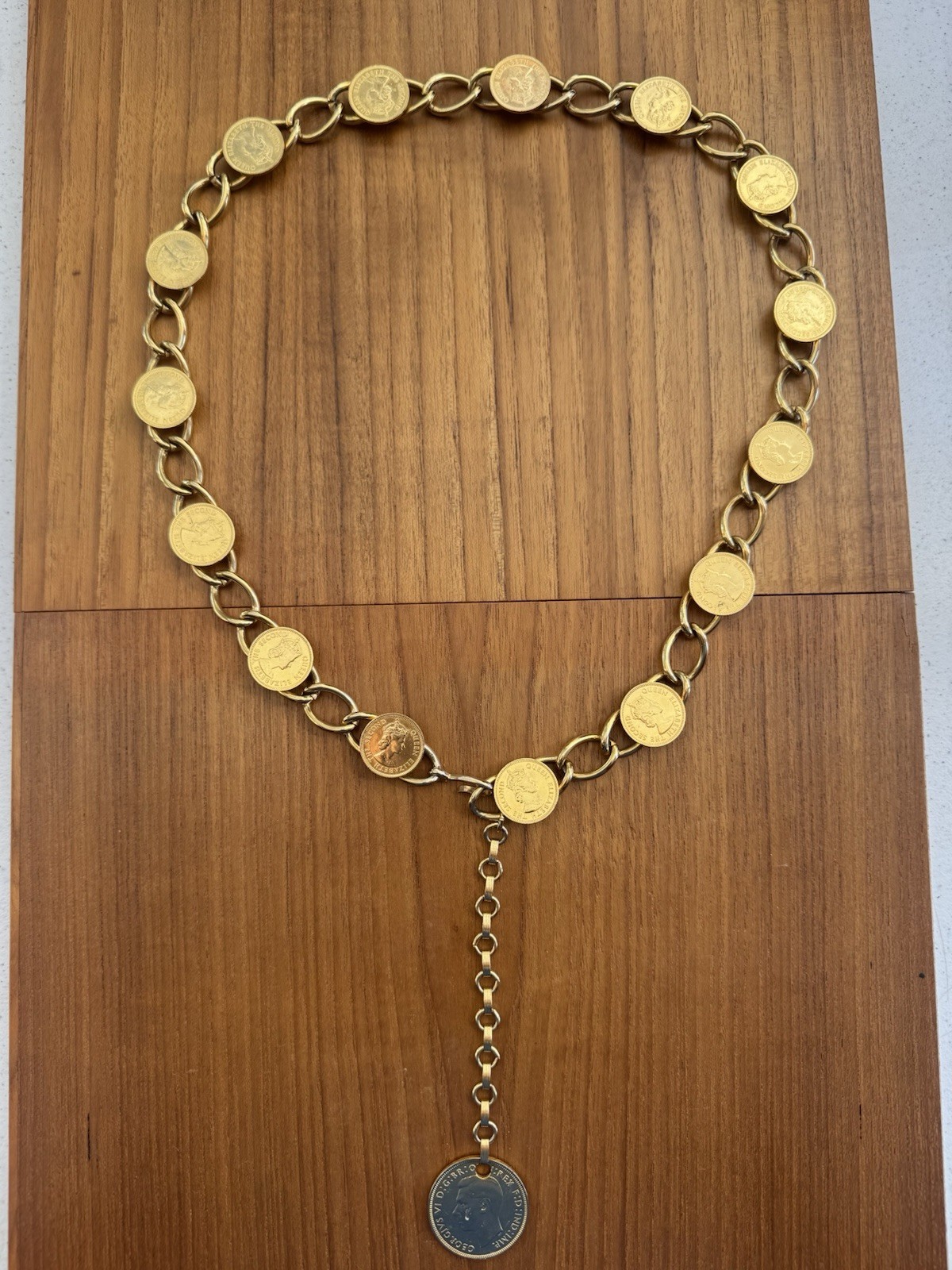 Vintage Gold-Tone Coin Necklace/Belt – Queen Elizabeth II Half Penny Coins-Retro