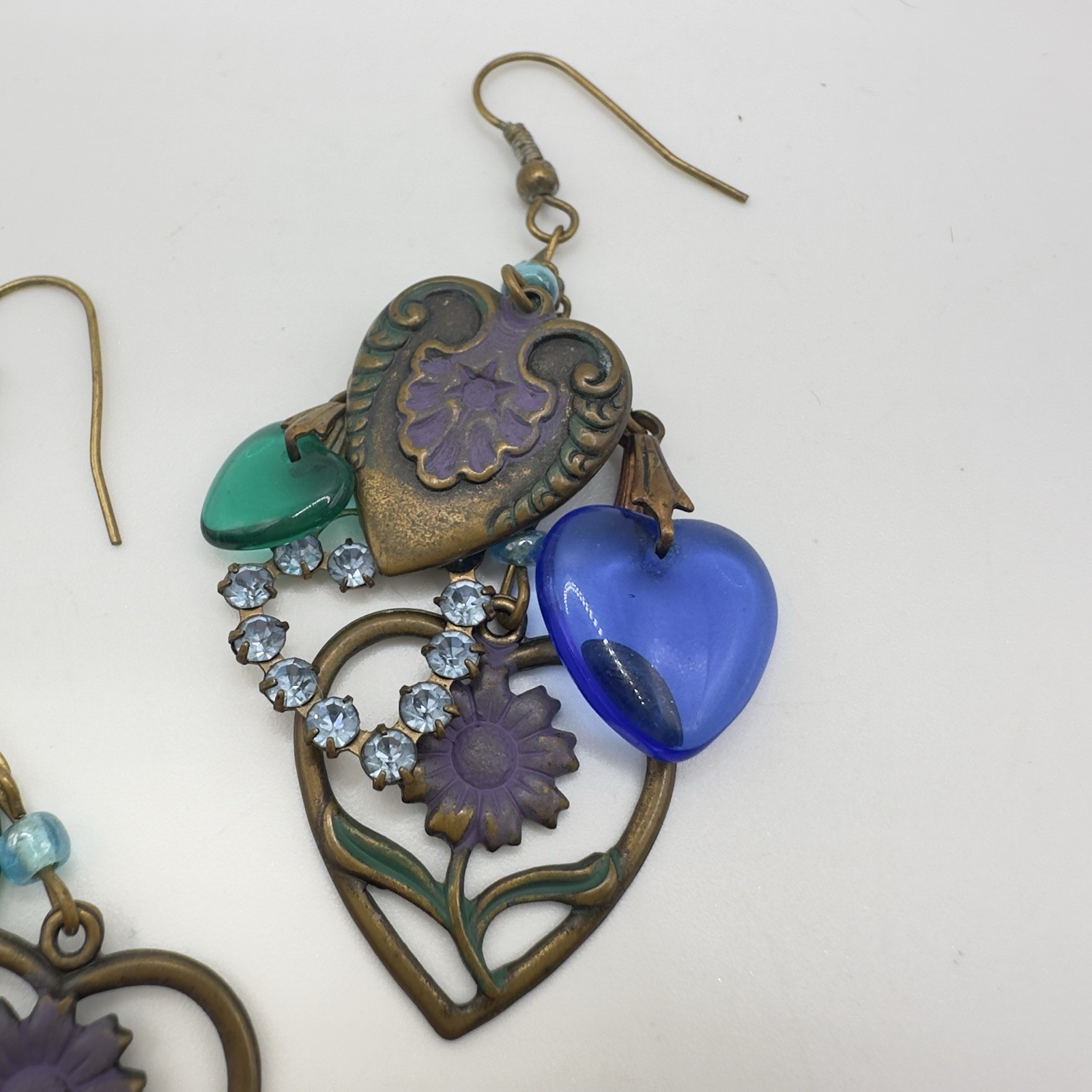 Vintage Glass Works Studio Brass tone HEART Glass Hook Earrings 2.75”