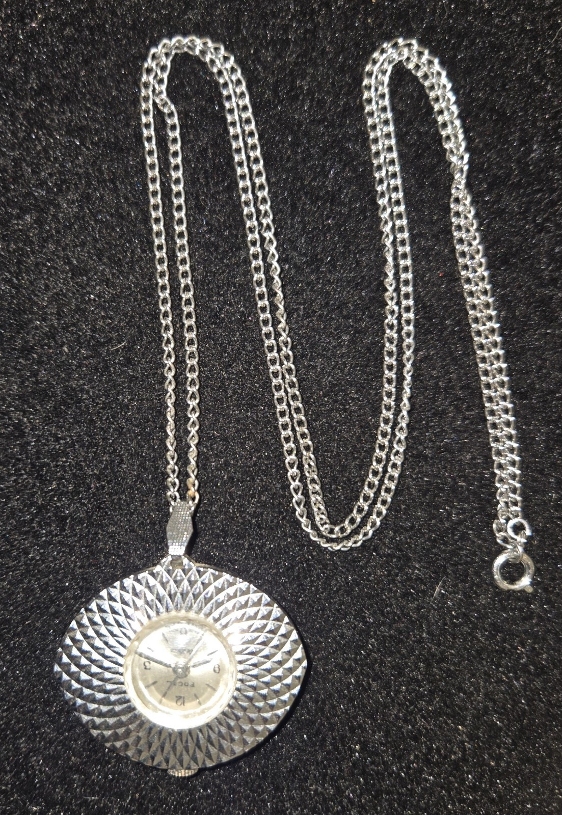 Vintage Focal De Luxe Hand Wind Analog Dial Pendant Watch Necklace Silver Eye