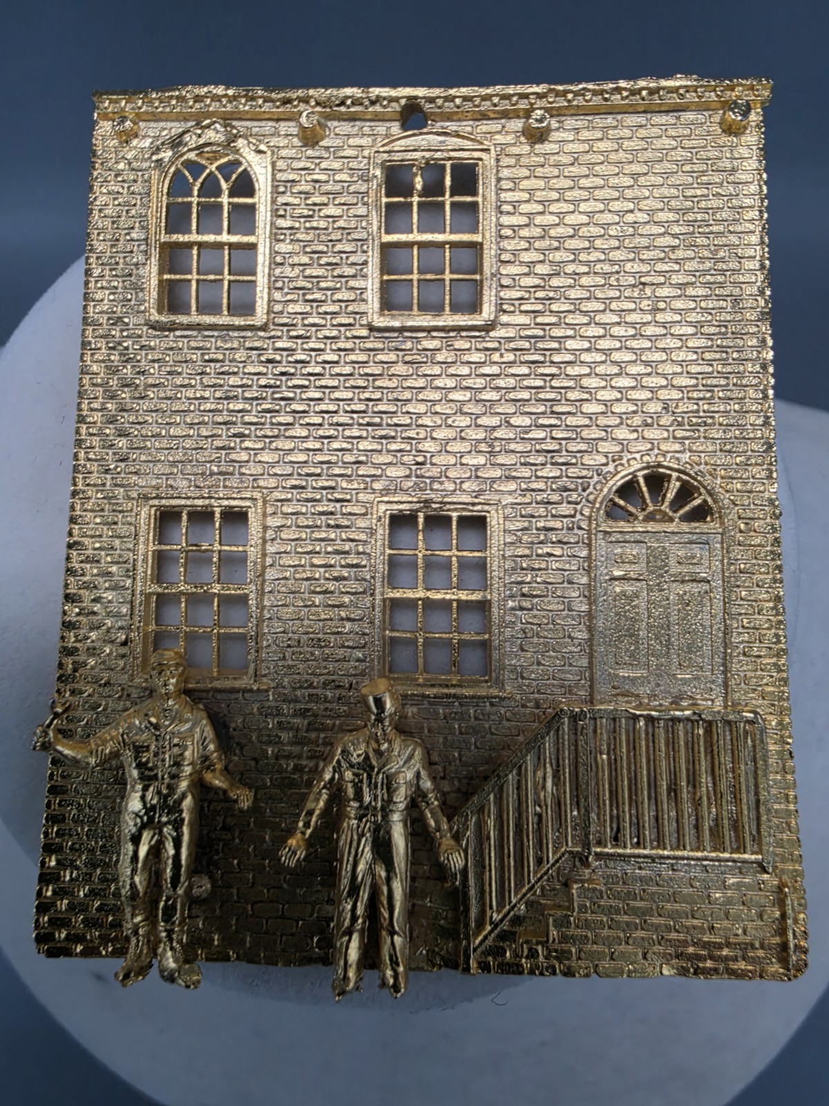 Vintage Panatela Grande Designs Building and Figures Facade Pin/Pendant Unique