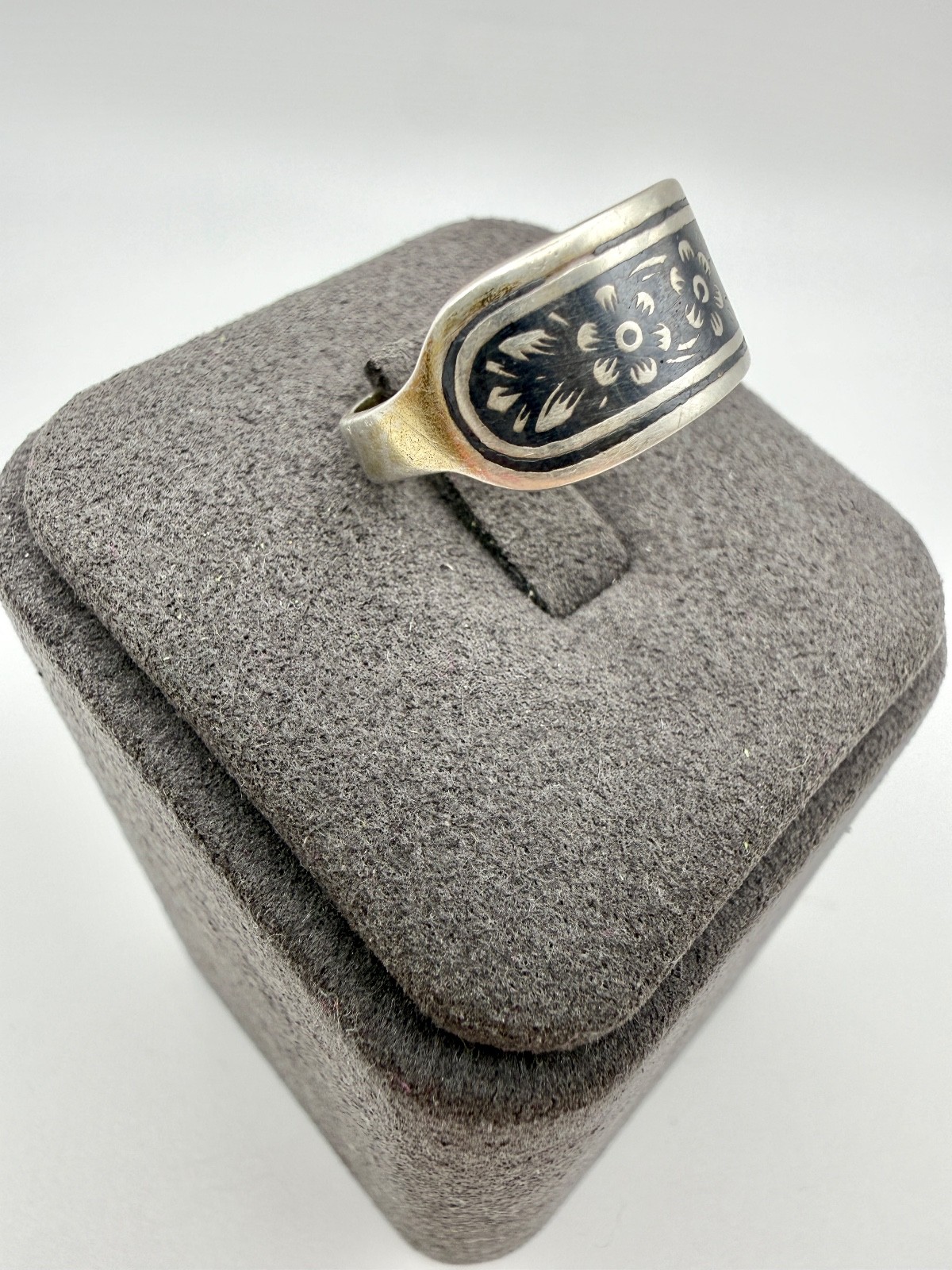 Vintage Ring with niello Sterling Silver 875 USSR time Women Jewelry size 7,5.