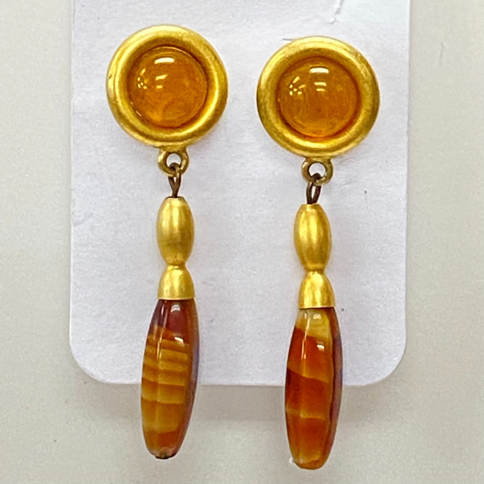 Vtg Gold Tone Orange Honey Amber Torpedo Teardrop Pendulum Dangle Drop Earrings