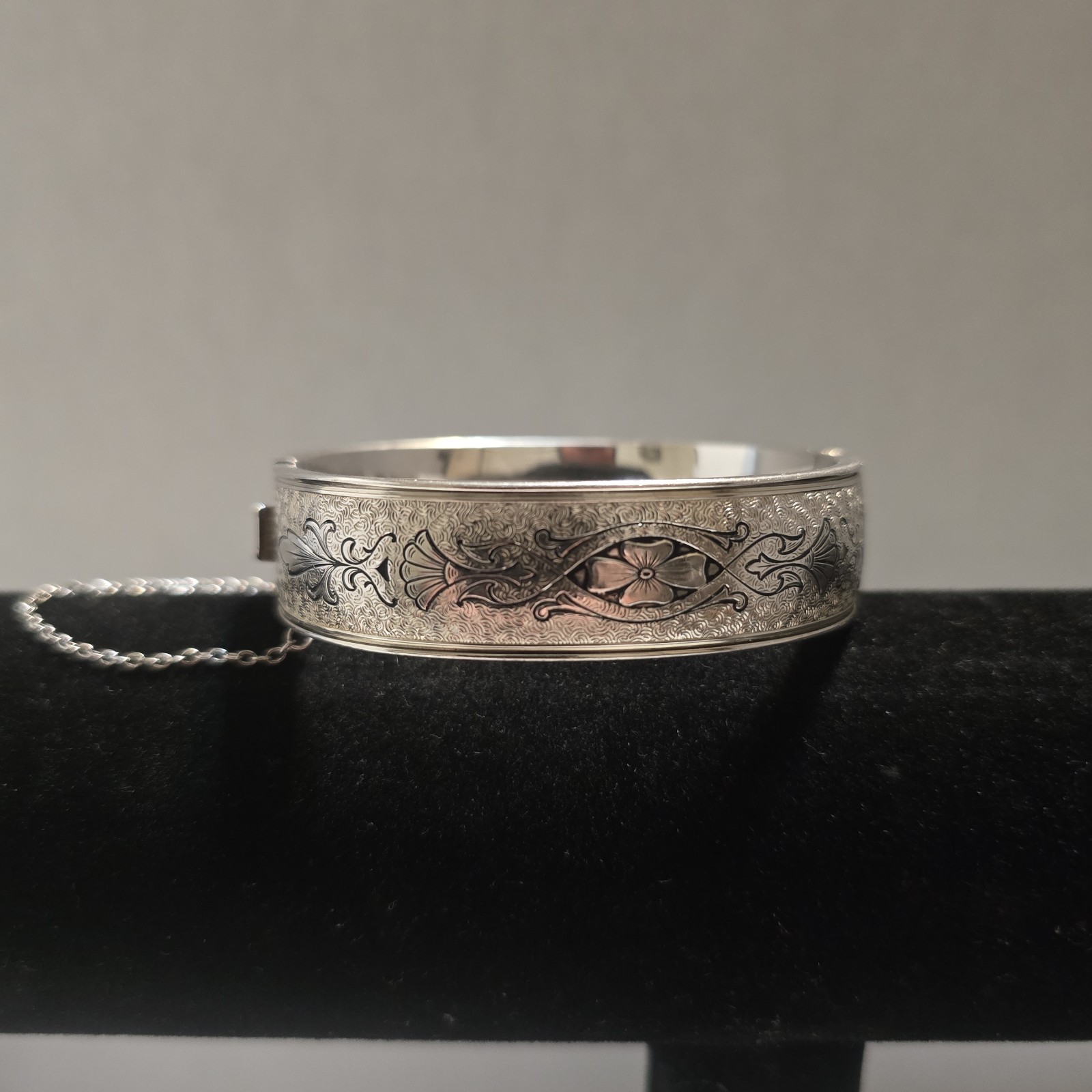 Vintage ‘AC’ Sterling Silver Floral Filigree Cuff Bracelet 6.75″ Inner Diameter