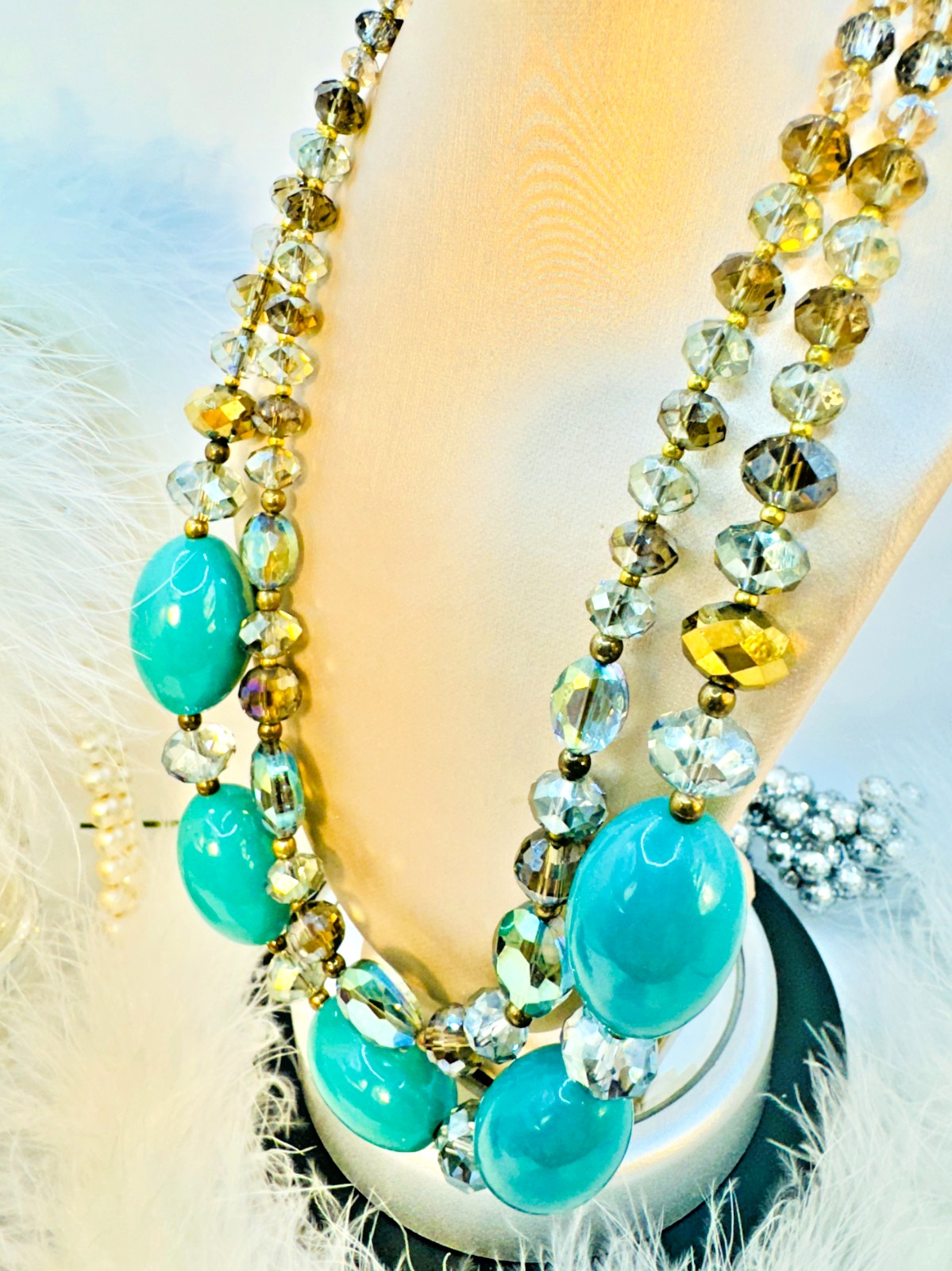 Vtg Iridescent Fully Faceted Crystals, Glass Beads 16 1/2″ Beautiful Necklace!!