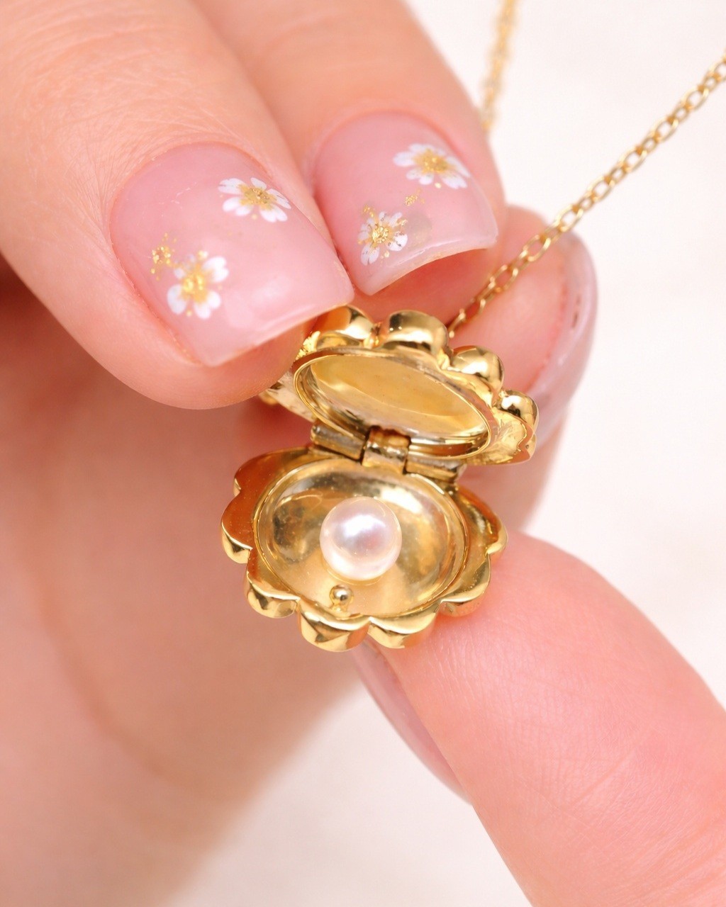 Vintage Locket Necklace Pearl Yellow Birthday Gifts For Women