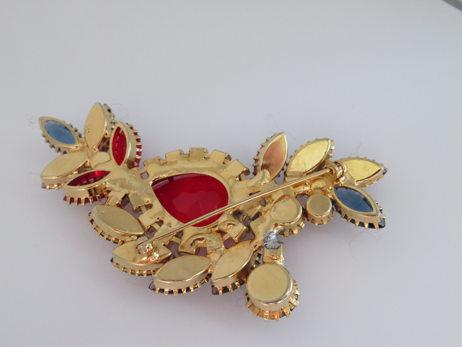Estate Statement Leaf Rhinestone Pin Brooch Red Purple and Blue Gold tone As is