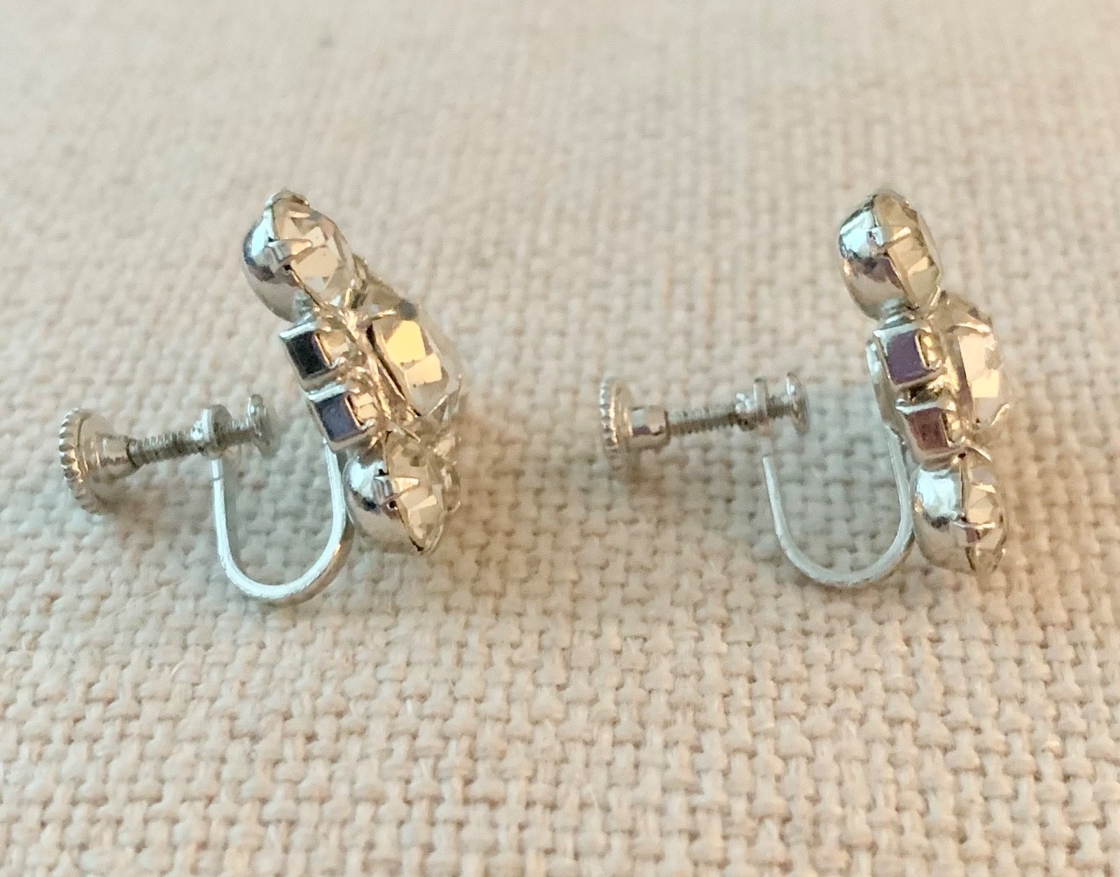 Weddings:1950’s Mid-Century Clear Rhinestone Triangle Cluster Screw-Back *Estate