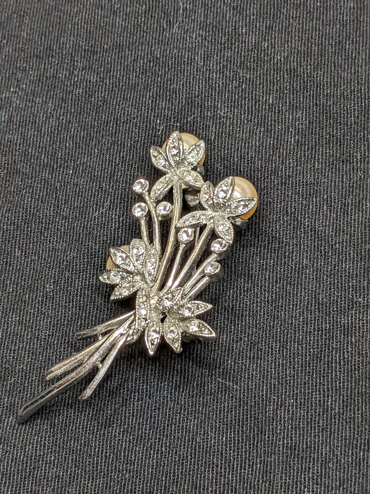Vintage Rhinestone Floral Spray Brooch Silver Tone Faux Pearl Flower Bouquet Pin