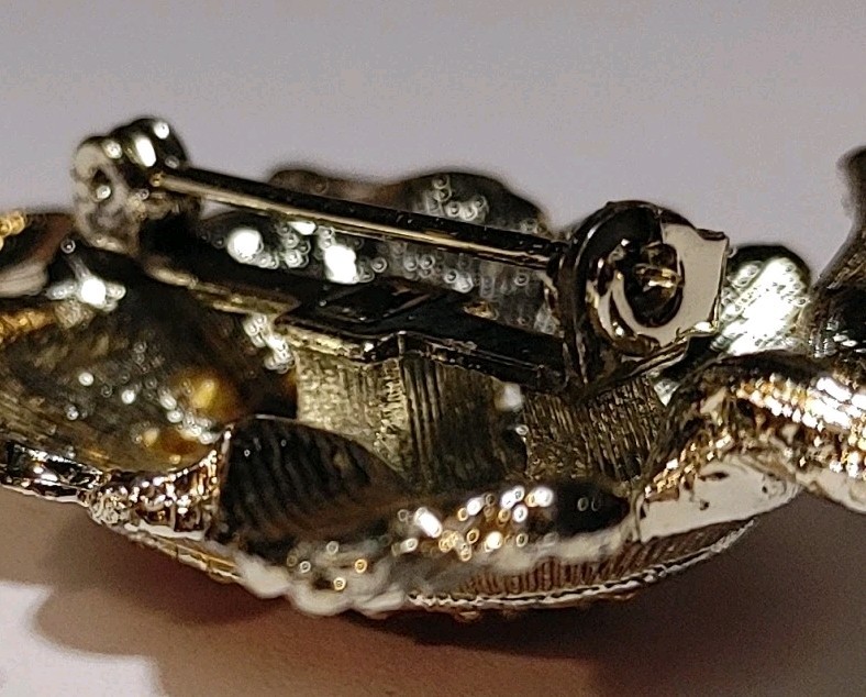 Vintage Gold Tone Pink and Green Crystal Sea Turtle Brooch – Pin