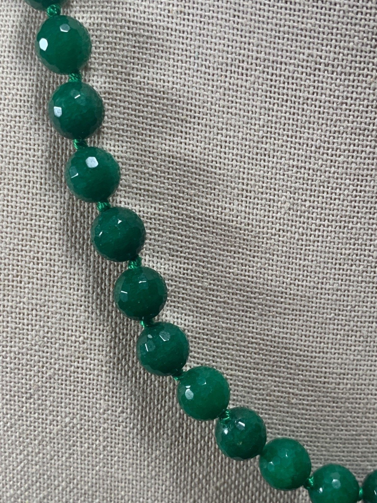 Green Agate Beaded Necklace With Faceted Round Beads & Vintage-Style Clasp