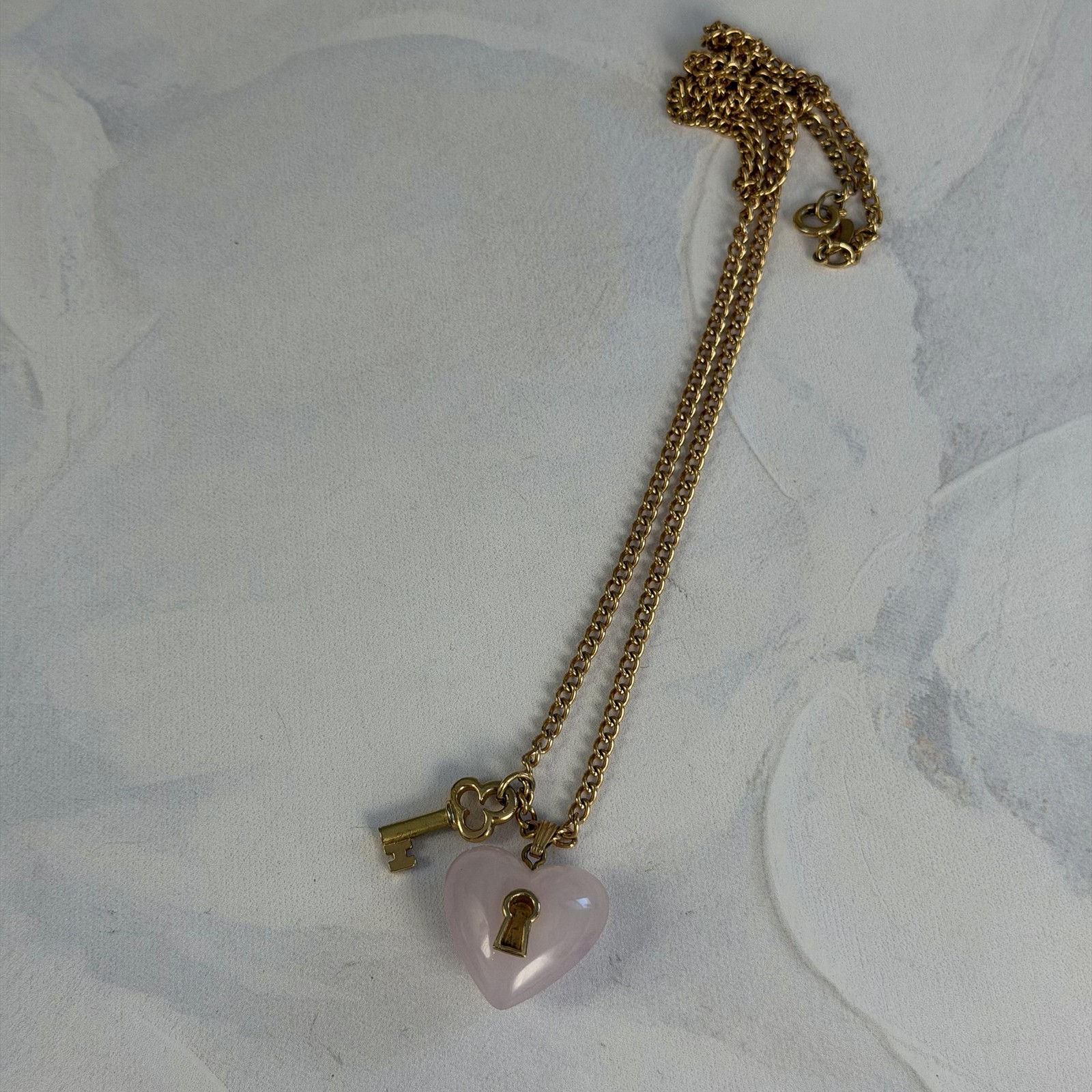 VTG 1976 Avon Key To My Heart Pink Puff Heart Lock & Key Pendant Necklace 24″