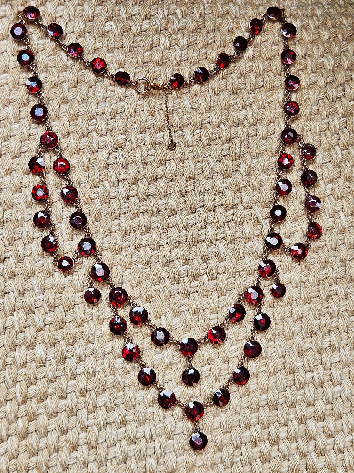 English Late Georgian Early Victorian Almandine Swags Garnet 9 KT Gold Necklace