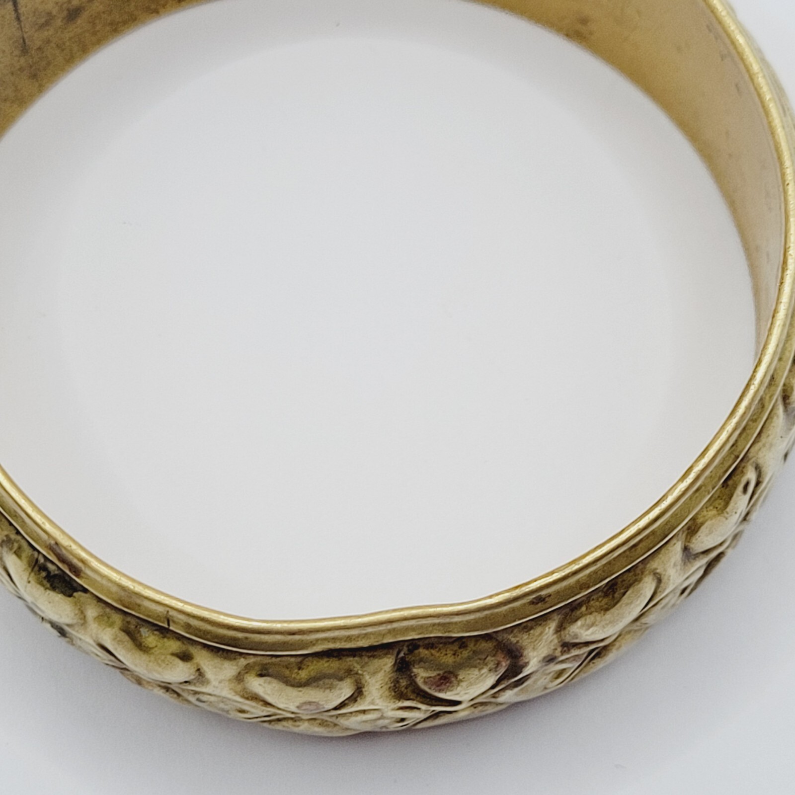 Wide Brass Chunky Bangle Embossed Heart Pattern Vintage Bracelet 8 Inch Approx