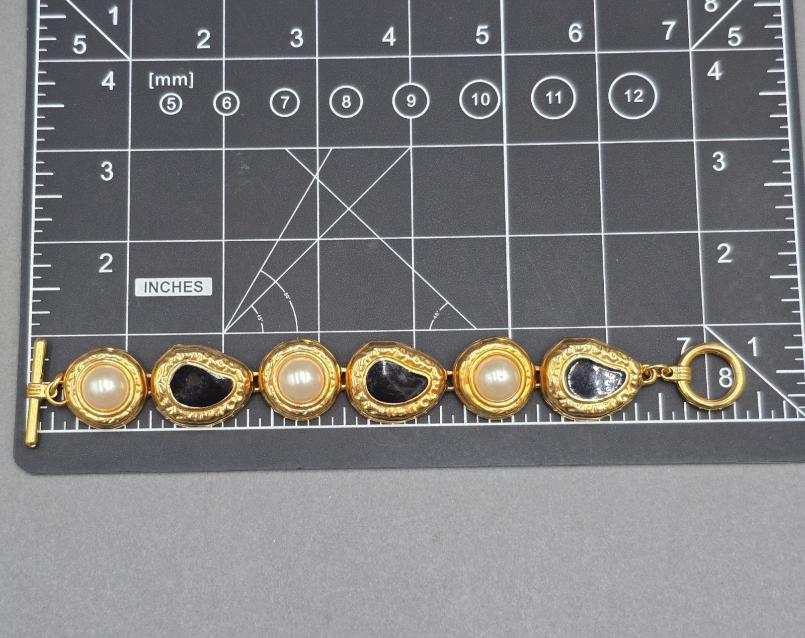 Vintage Gold Tone Black Enamel Faux Pearl Bracelet 7″ Panel Link Statement