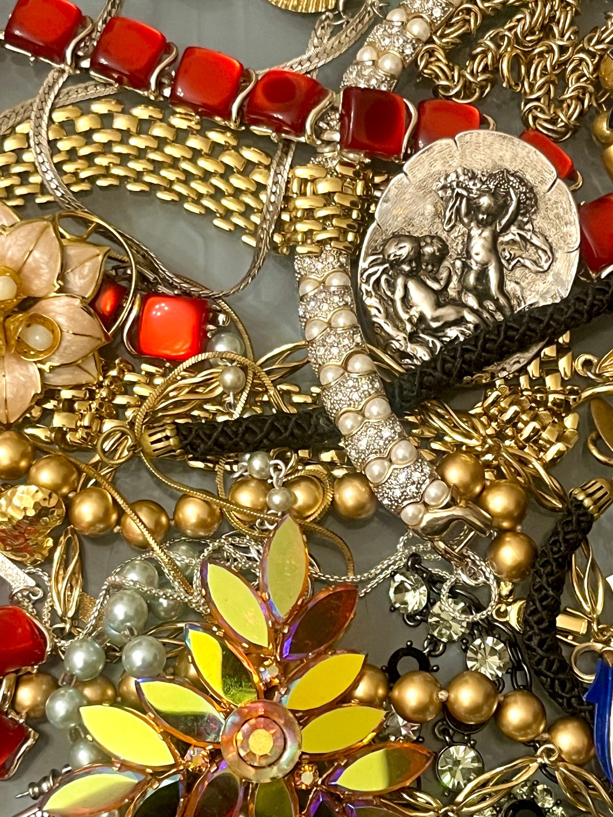 Vintage & Costume Jewelry Lot Coro Mode Art Trifari 1928 ART Rhinestone +