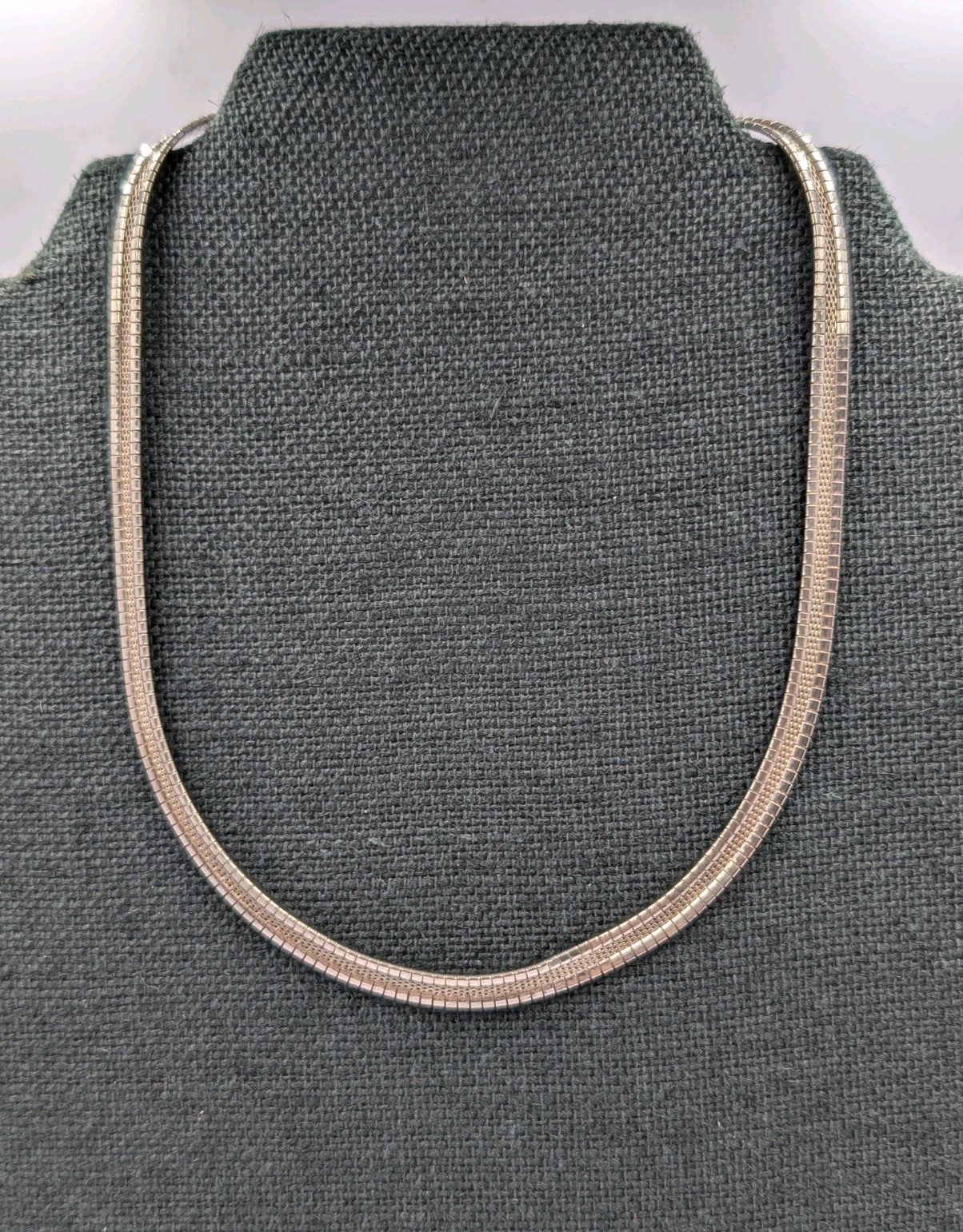 By M Vtg Sterling Silver 6mm Flat Omega Italian Chain 925 17.5″ Necklace – 26.4g