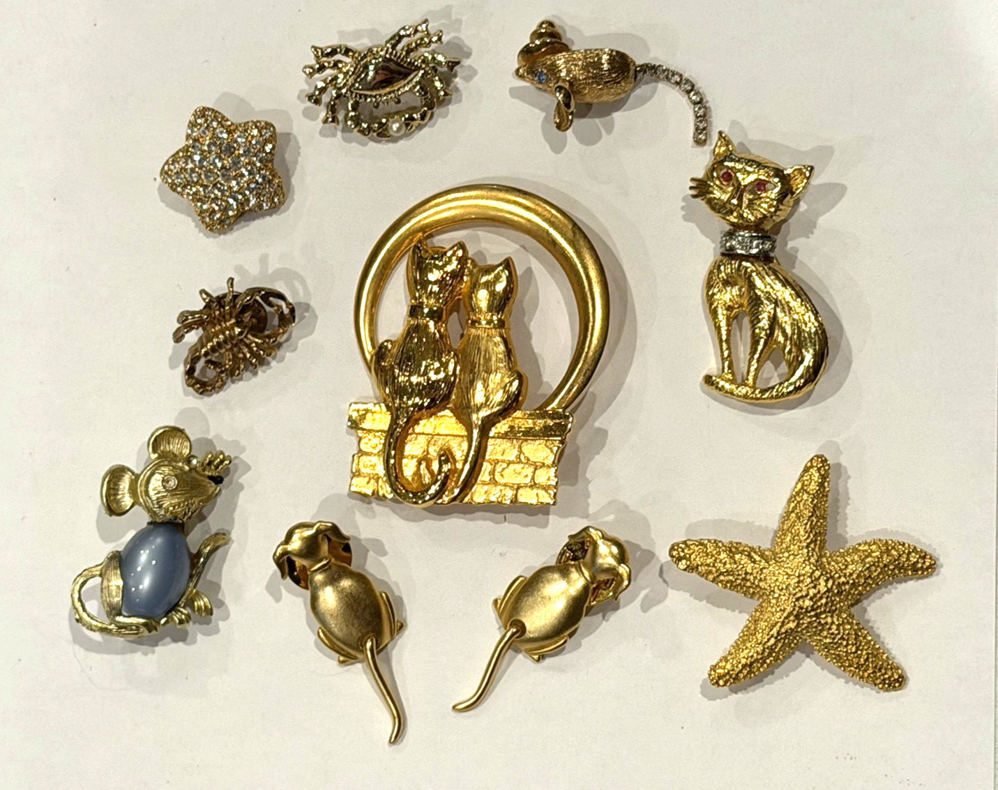 JJ JONETTE MONET AVON MIDAS MOUSE CAT DOG CRAB RHINESTONE STARFISH BROOCH LOT 10