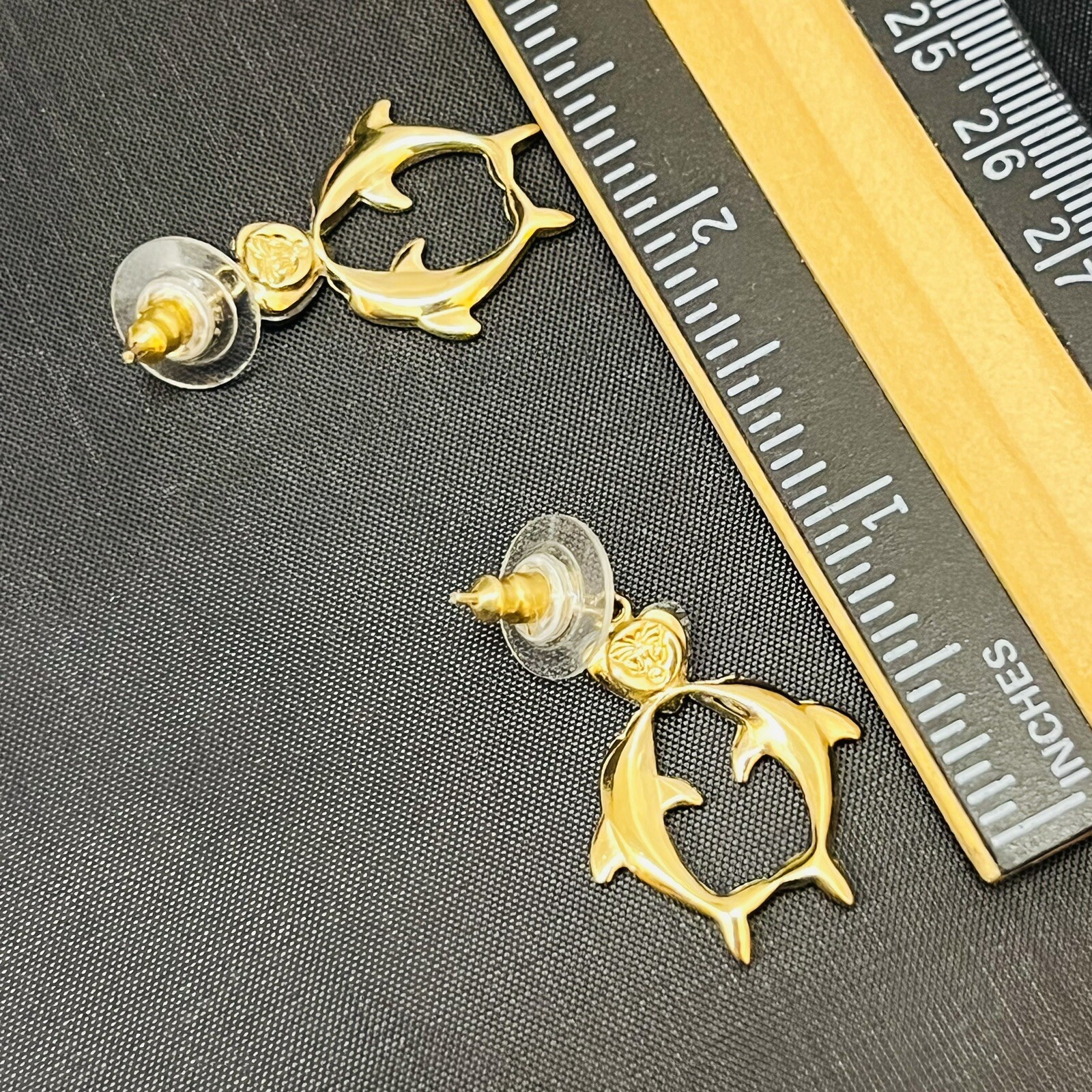 Vintage Weekenders Paua Shell Kissing Dolphins Heart Dangle Earrings Gold 1445