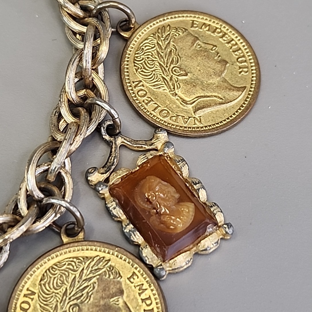 Vintage Intaglio Charm Coin Bracelet Carnelian Signet 7″ Signet Gold Tone Worn