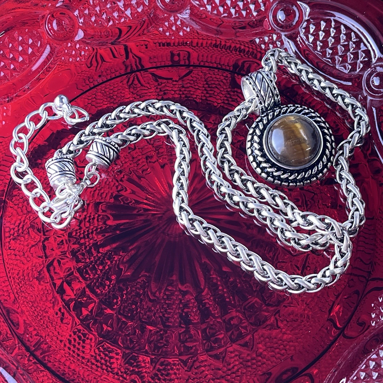 Vintage 18” Double Curb Chain Necklace – Brown Glass Cat’s Eye Pendant – 1990s