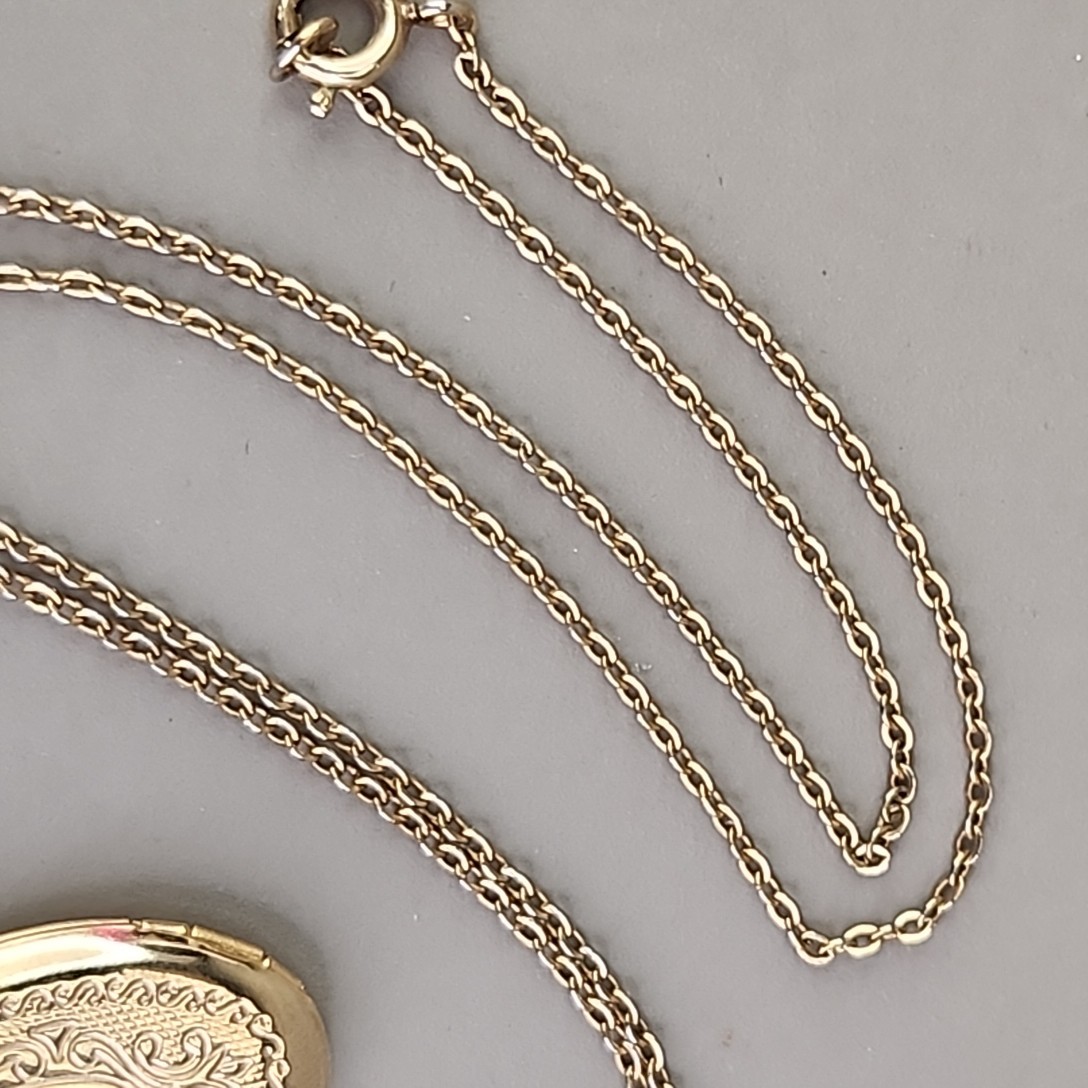 Vintage Heart Locket Necklace Stamped 2cm Gold Tone 16″