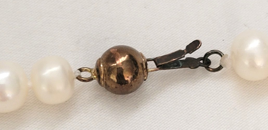 Vintage Hand Knotted Freshwater Pearls Copper Ball Box Clasp Necklace 16.5″ L