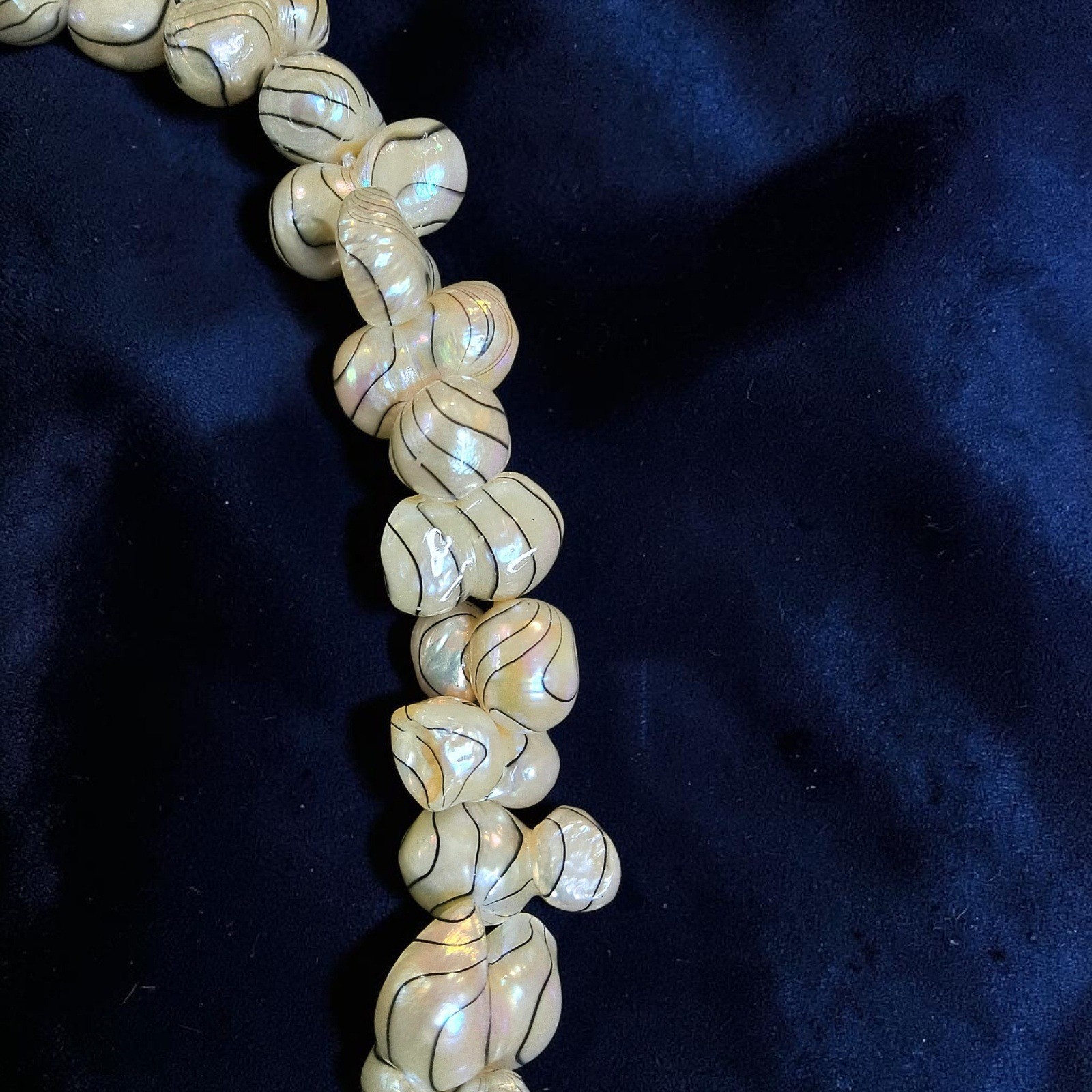 Vintage Art Glass Necklace White Iridescent Freeform Beads Black Swirl 16″ Heavy