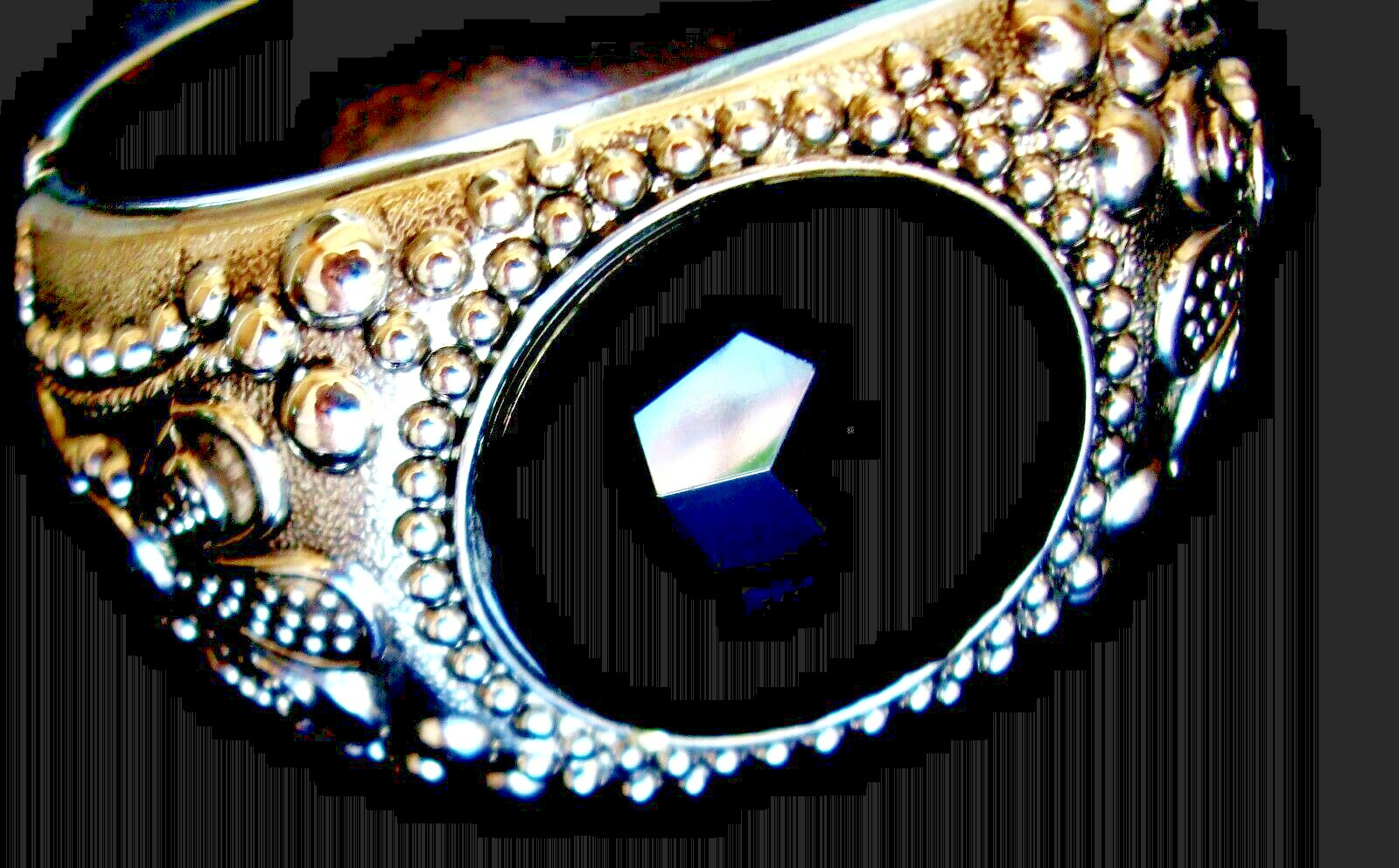 SILVER BANGLE BRACELET BLACK VINTAGE HINGED OPENING RAISED DETAIL FACETED METAL