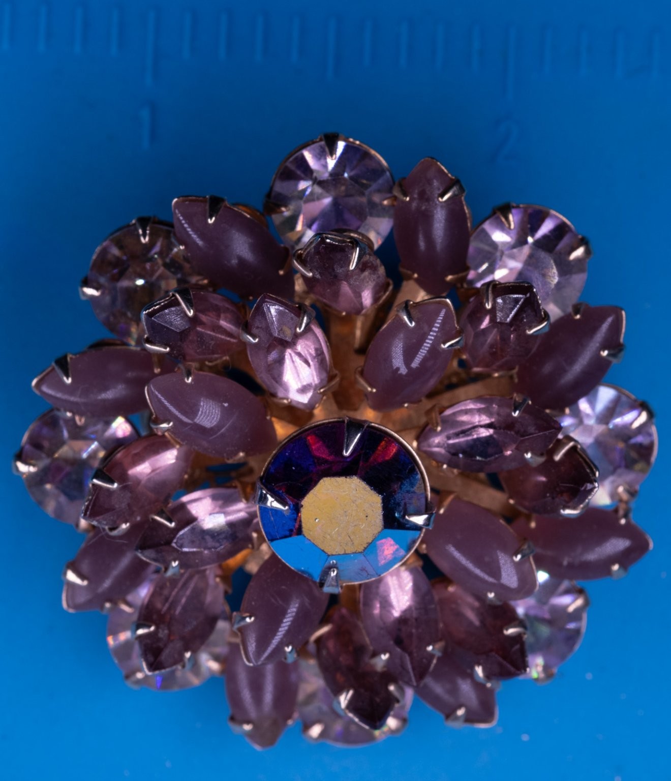 Vintage Floral Cluster Brooch Gold Tone 1.75″ Purple Rhinestone Lavender