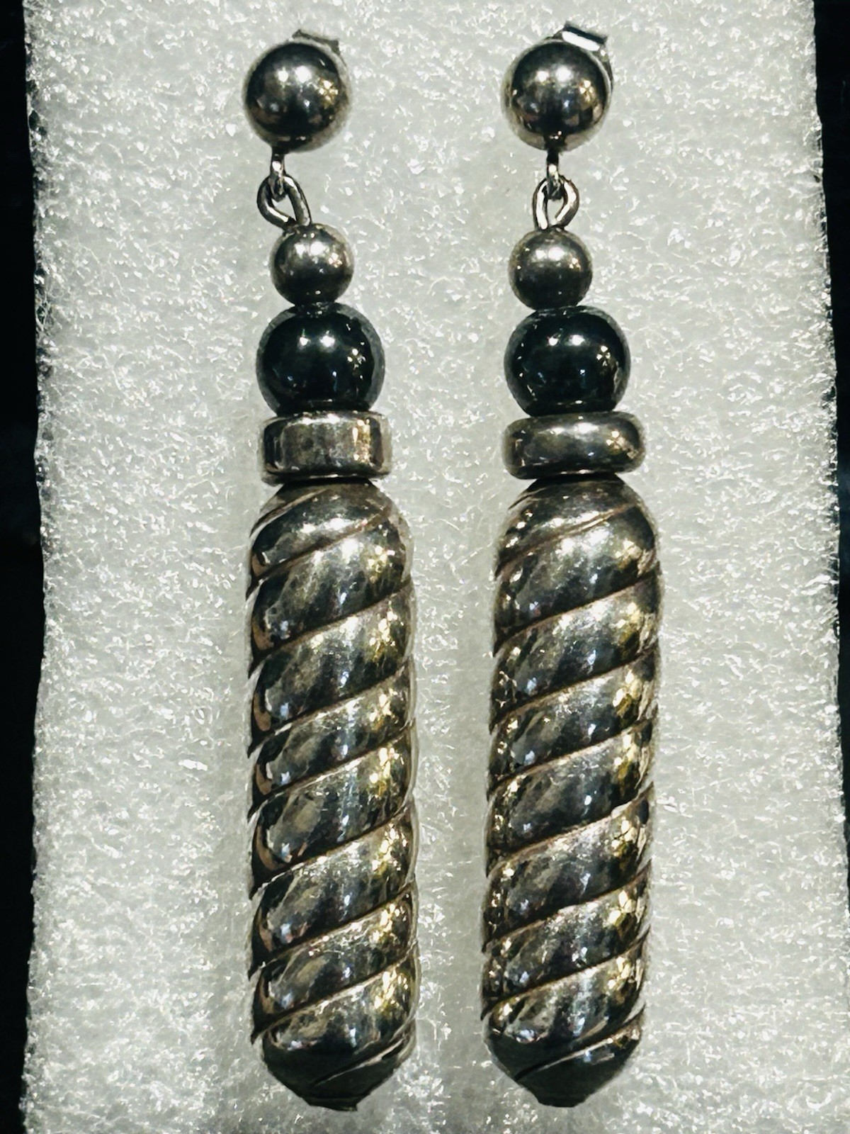 Vntg Native American Sterling Silver Twist Drop Earrings With Hematite Bead 8 Gr