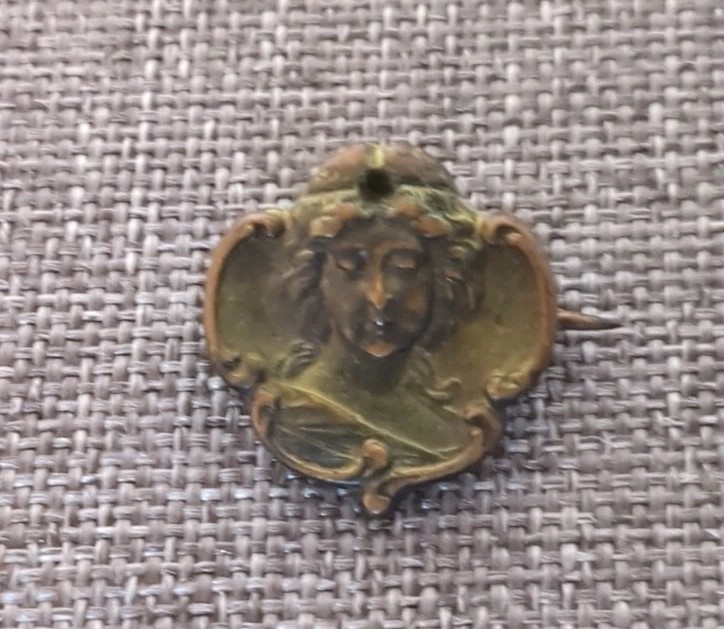Antique Art Nouveau Face of A Lady Brooch Pin Portrait Brooch C Clasp