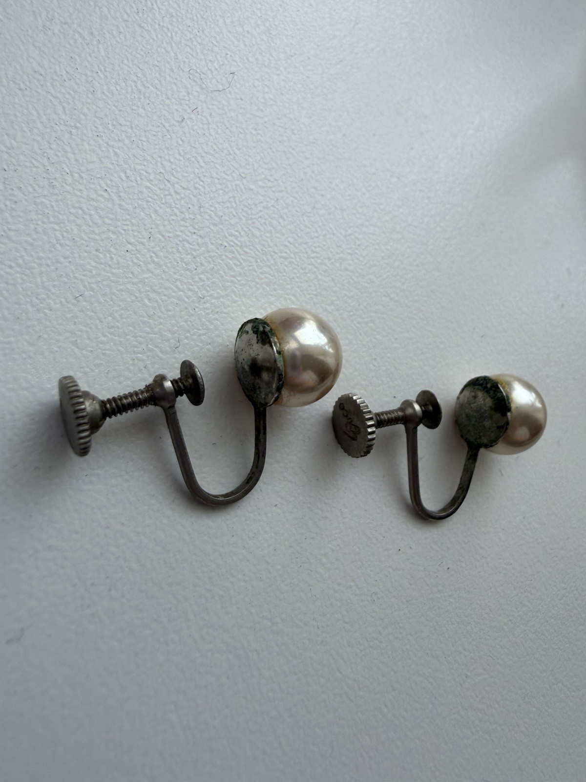VTG EVCO Pearl Screw Back Earrings Silver Tone MCM Old Money Wedding 50s Retro