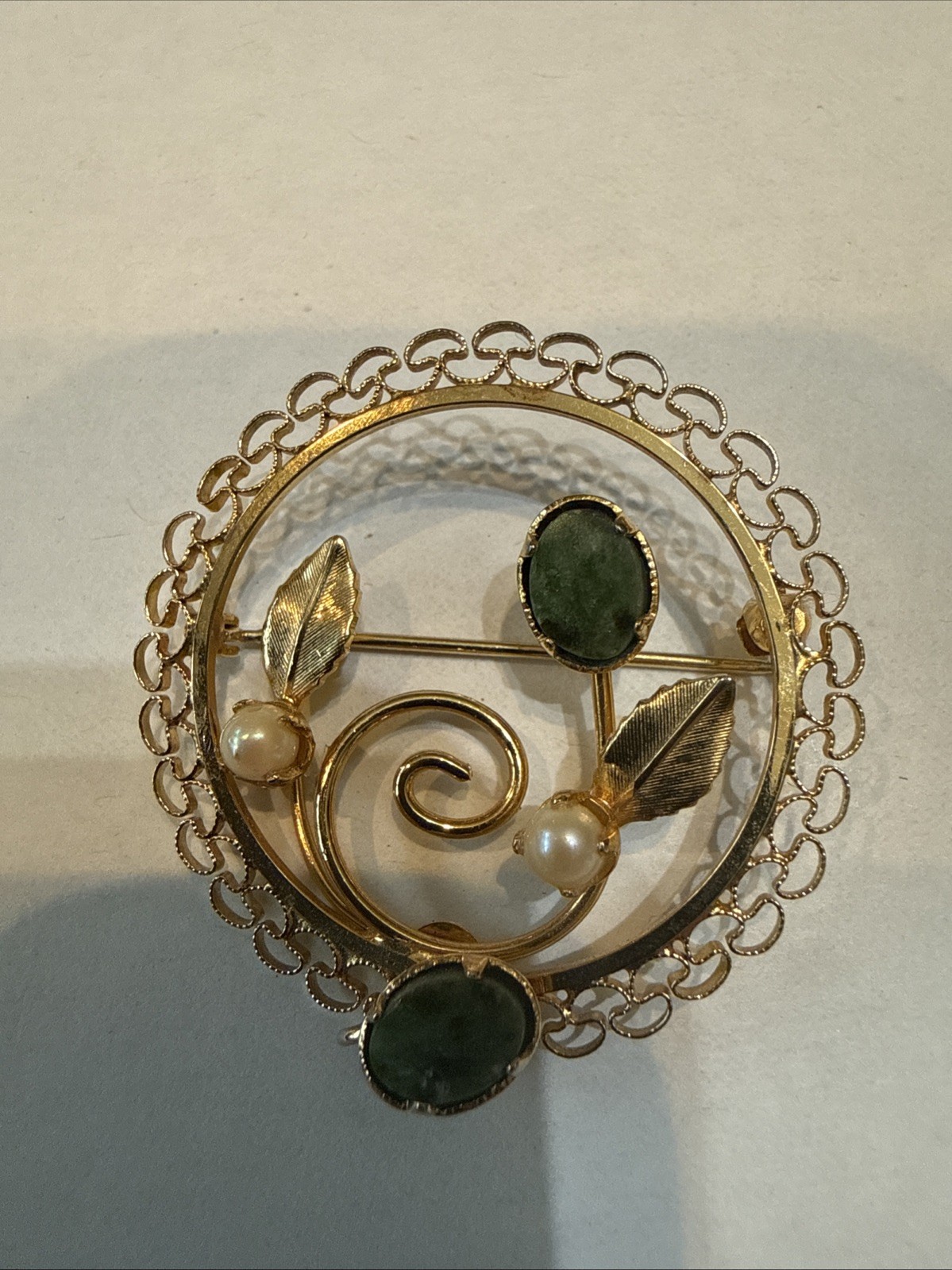 Vintage Signed AC 12K GF Pearl and Jade Cabochon Filigree Brooch Pin