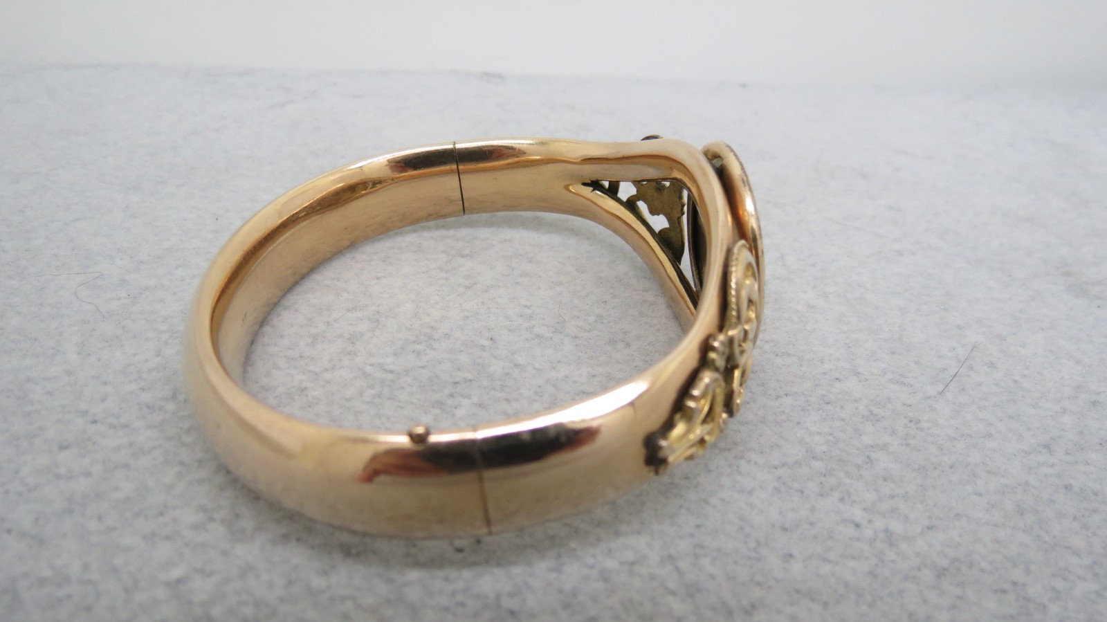 Victorian Gold Filled Bangle Bracelet 43 Grams AC Co Hinged 7.75″ Photo Locket