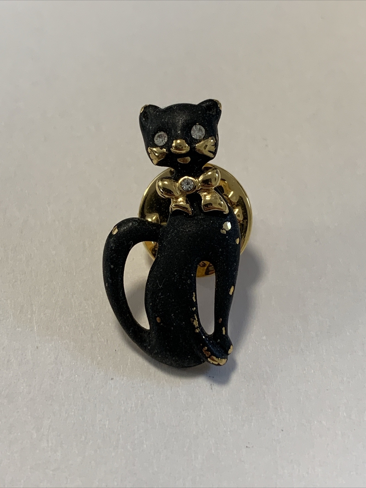 VTG Black Cat Rhinestone Eyes Lapel Pin About 1” Gold Tone