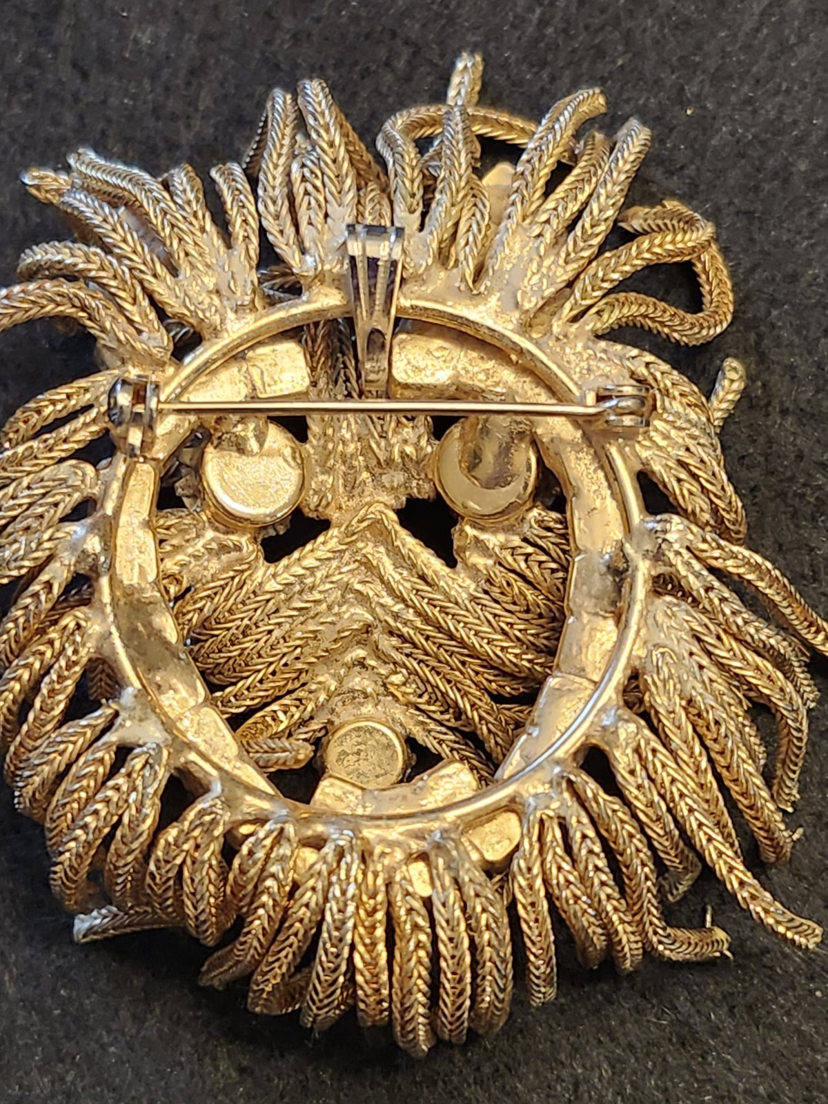 Dominic De Tora Vintage Women’s Brooch Pin/pendant Shaggy Dog