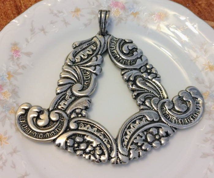 Vtg Lucien Piccard 70’s Art Nouveau Silver Plated Large Pendant 4.25″