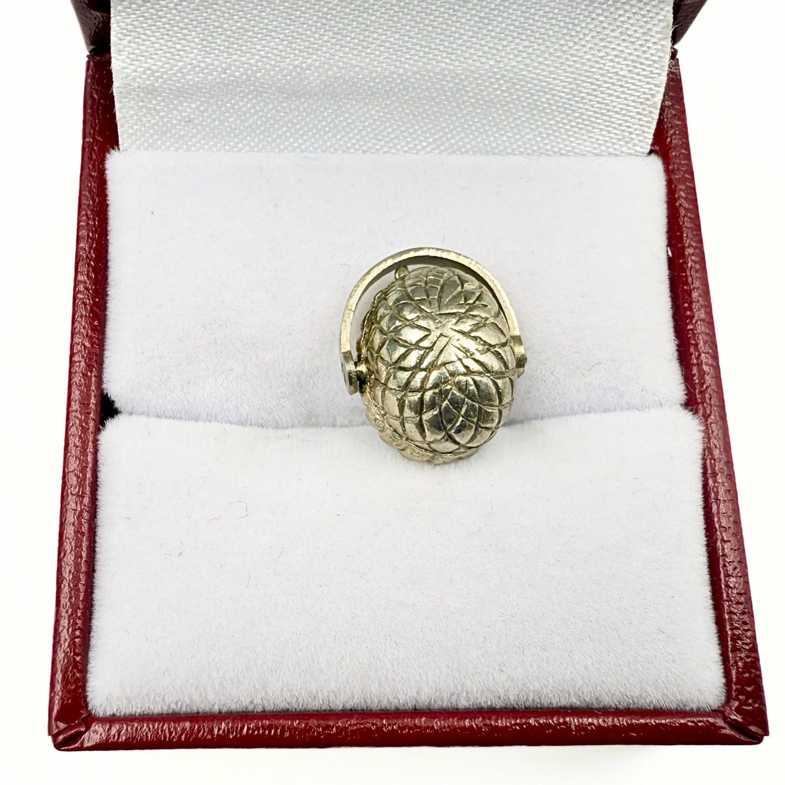 Vintage Amazing Gold Plated Nantucket Basket Pastel Multi Color Glass Charm