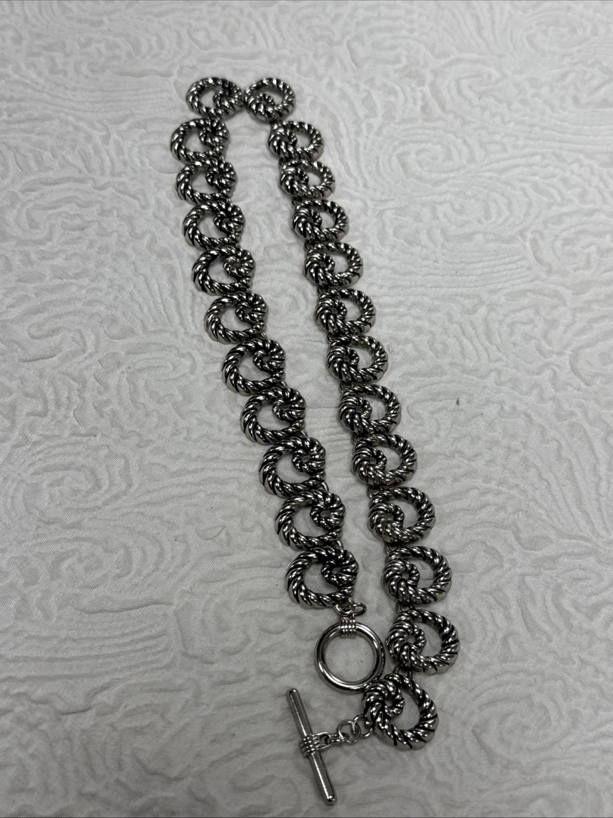 Vintage Chunky Intertwined Silver Knot or Circular Braided Link 17” Necklace