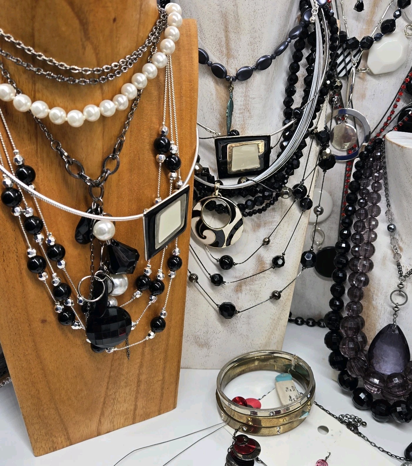 Designer Jewelry Lot Signed Unsigned 5 Pounds Over 71 Pieces Vintage Costume