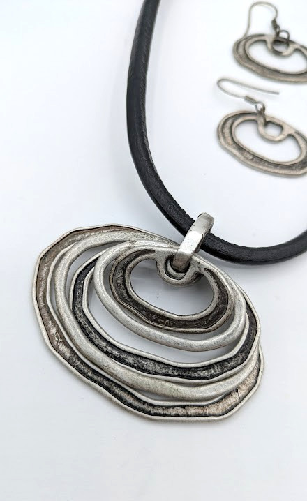 Vintage VCLM Necklace Set Leather Cord Statement Pendant Earrings Y2K