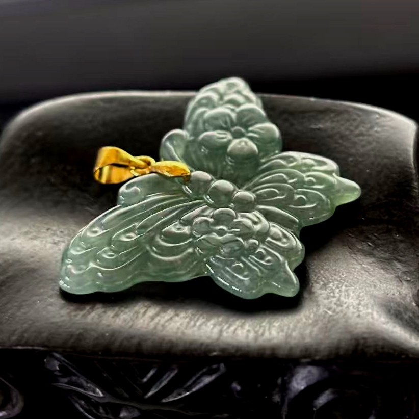 Hi-grade Translucent Natural Green Jade Jadeite Pendant Carved Butterfly,36x24mm