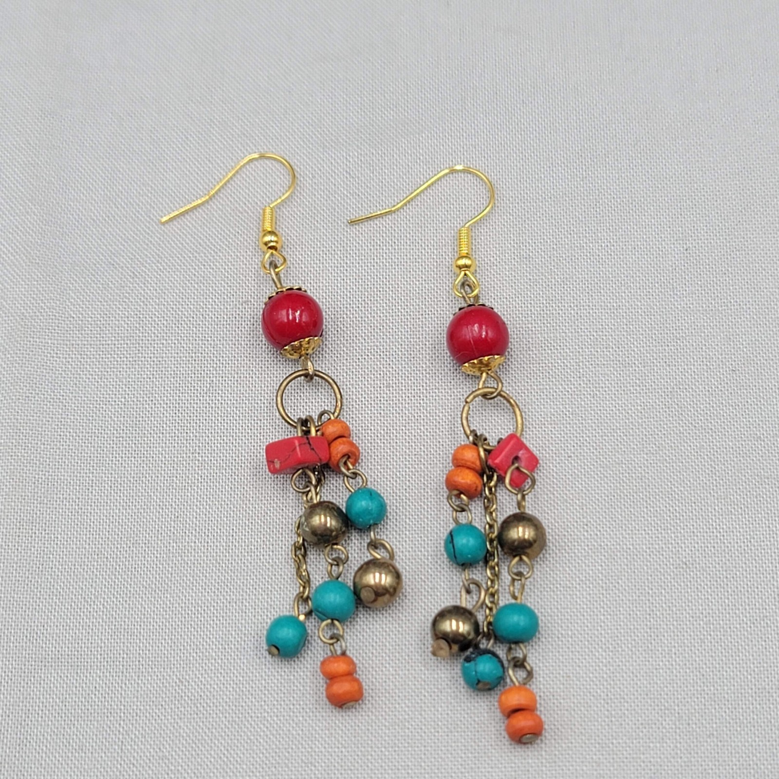 Vintage Multicolor Beaded Pierced Earrings Gold tone Dangle 2.25″