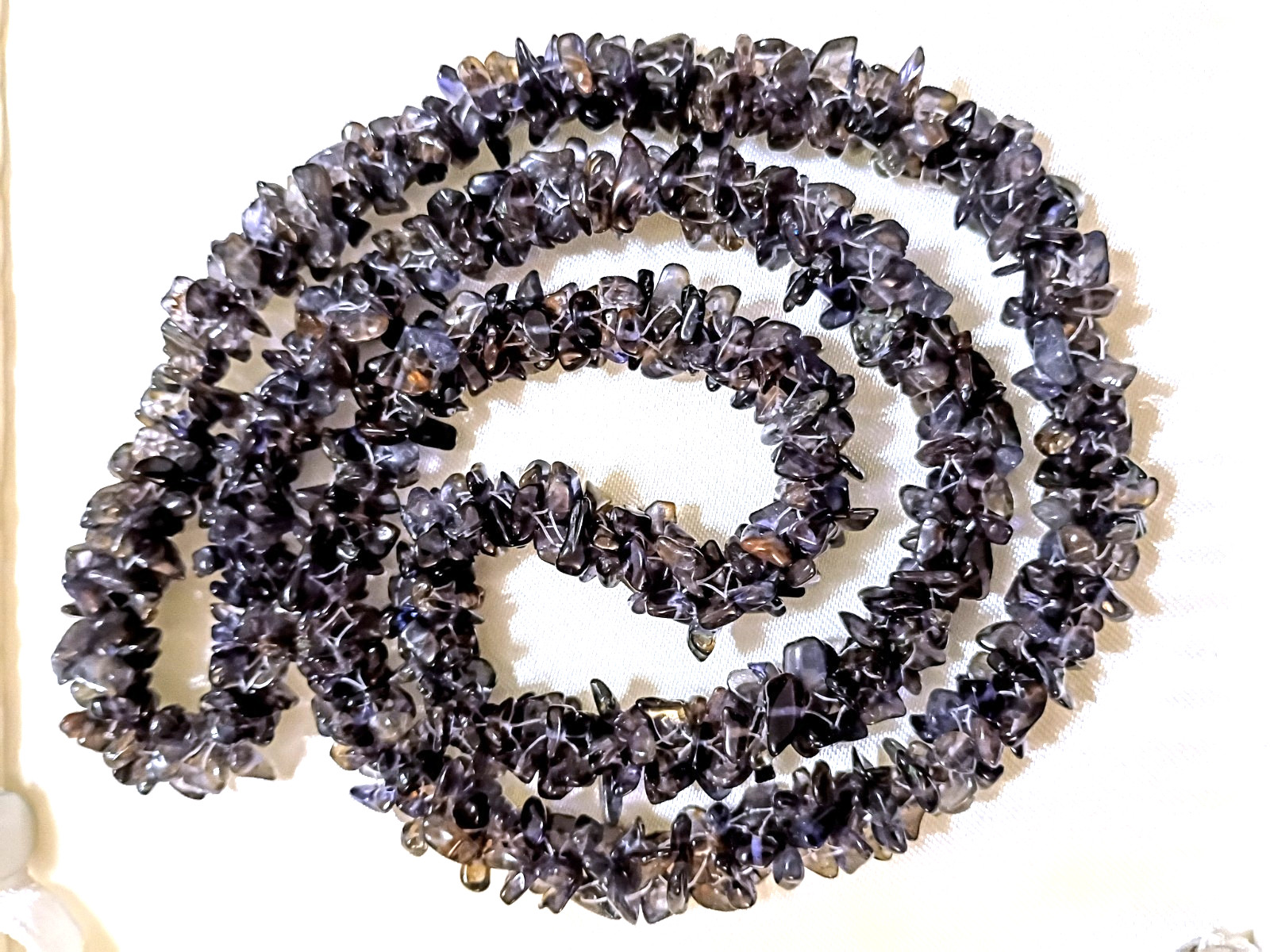 Vintage 28″ Natural Iolite Polished Purple Grey Chip Bead Statement Necklace