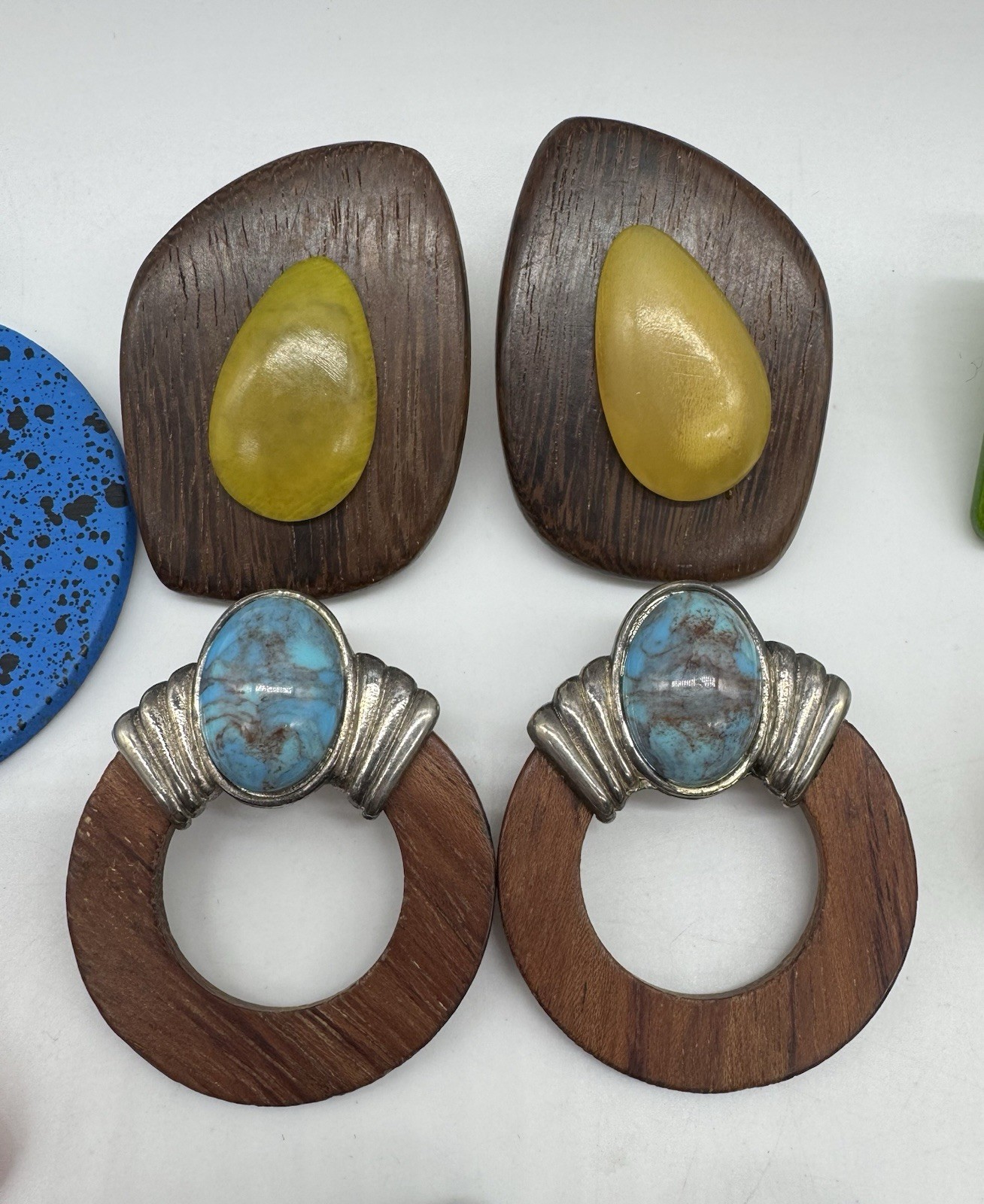 Lot of Vintage Wood ~ Clay? ~ Pierced Earrings ~ Resin Leaf Pendant 21 Pieces