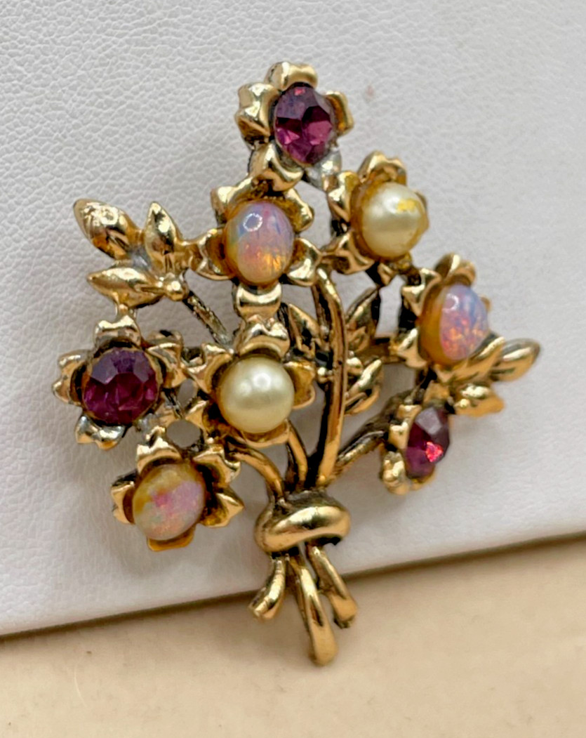 VTG MCM Gold-tone Floral Bouquet Faux Opal Pearl rhinestone brooch