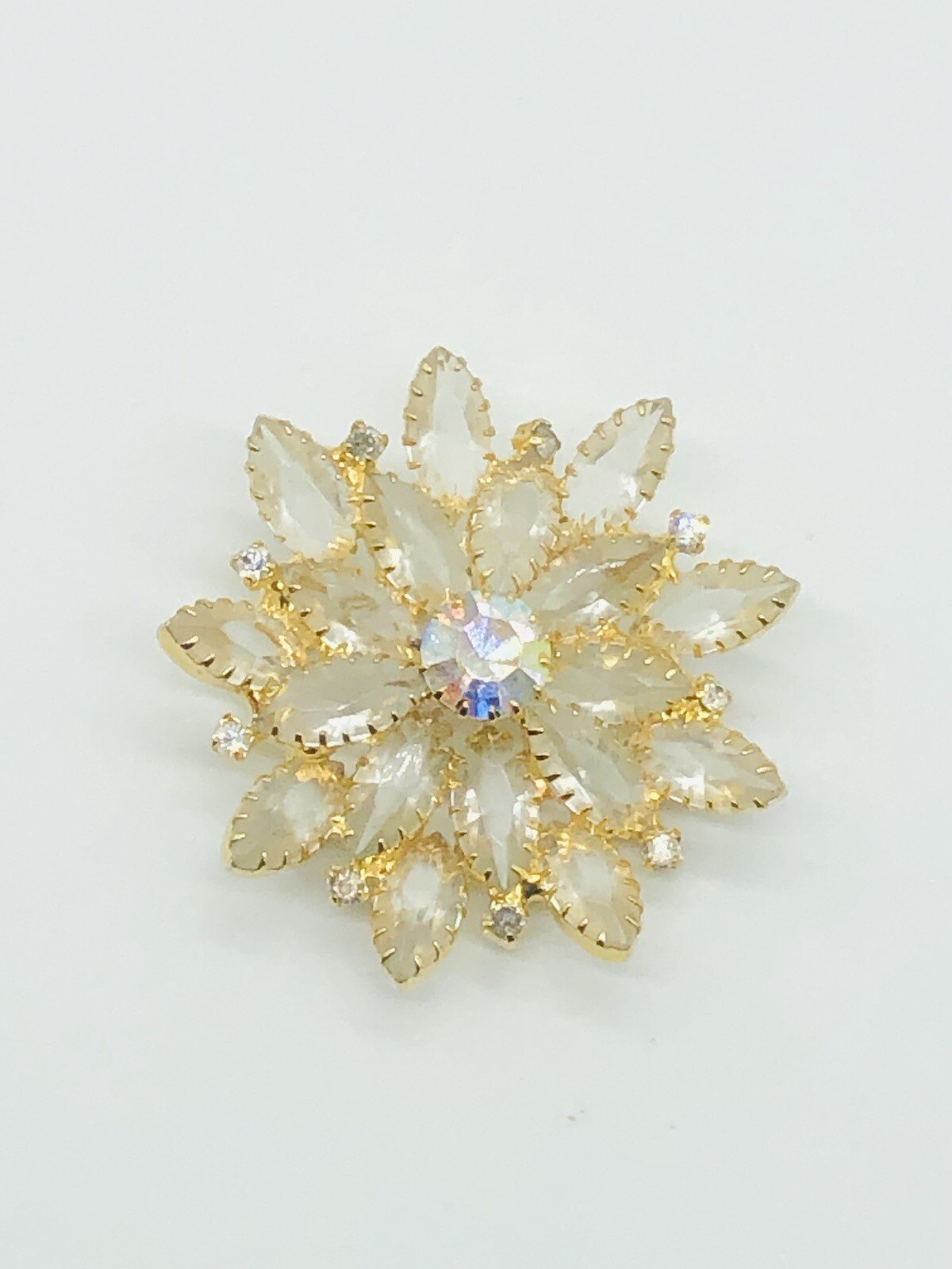 Vtg JULIANA Clear Glass Rhinestone Flower Gold Tone Open Back Pin Brooch