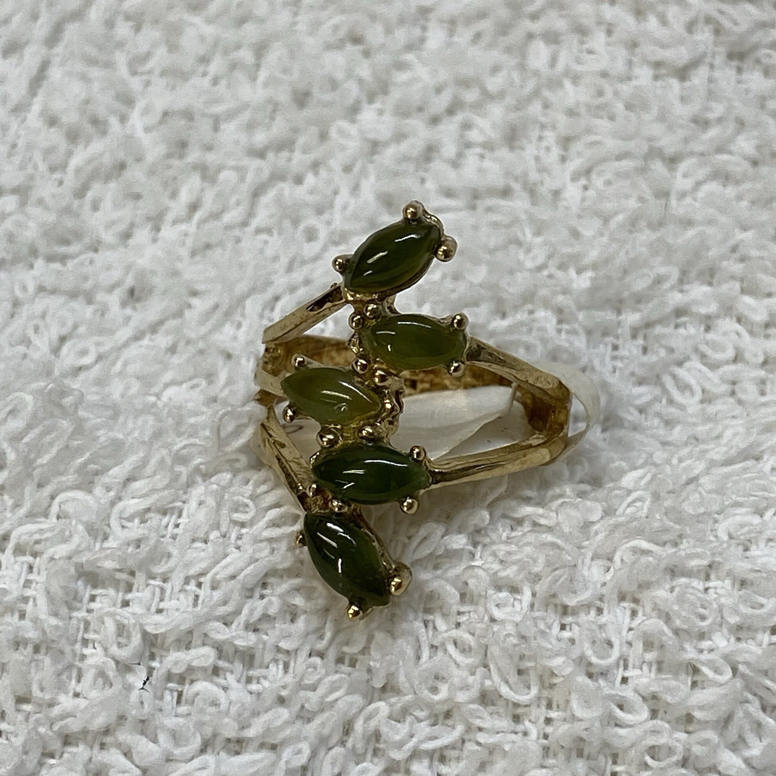 Antique/Vintage Designer 14 Kt. HGE Yellow Gold & Jade 5-Stone Ring Size 5