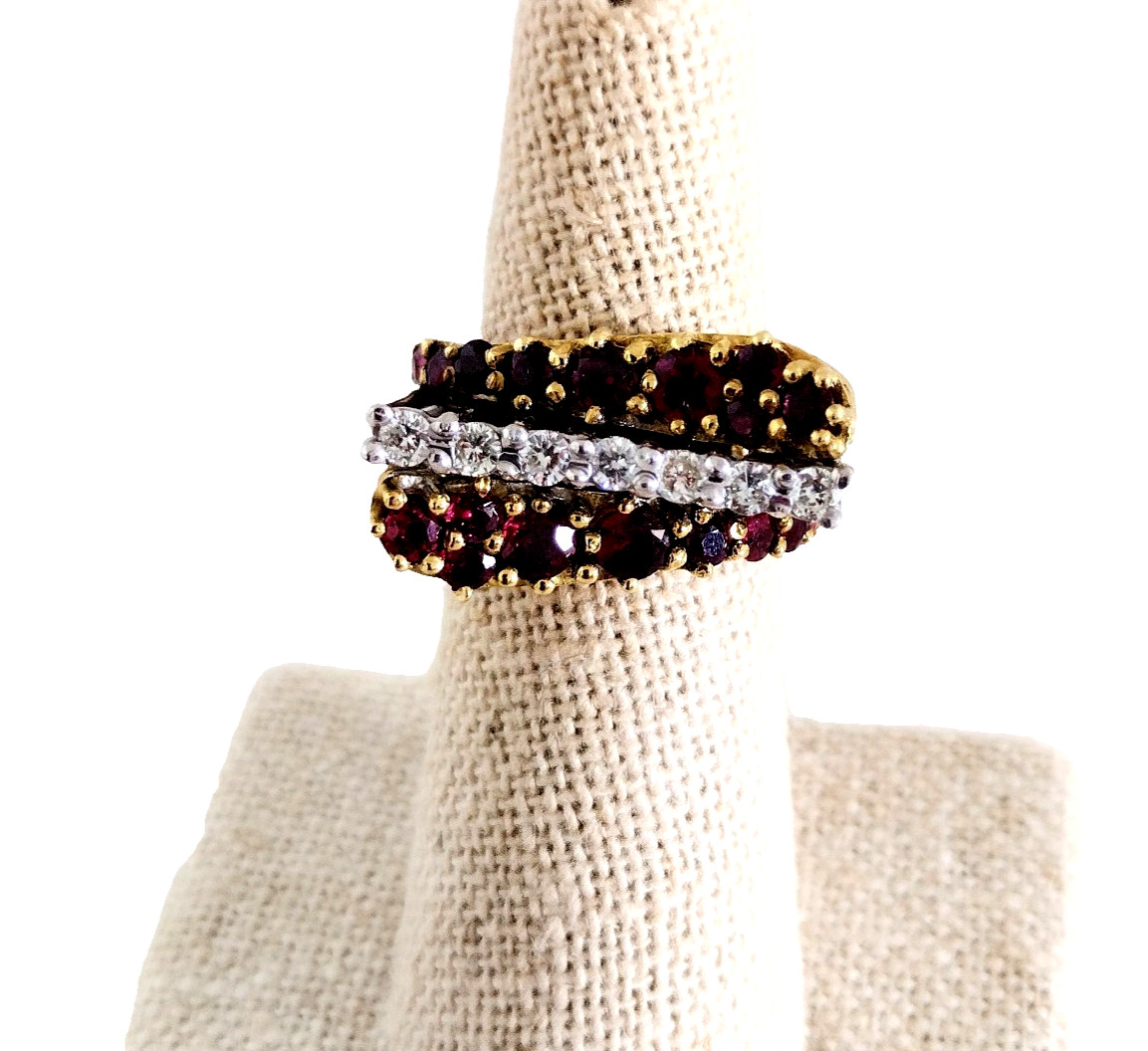 Modernist Ring With Rubies And Diamonds In 18k Yellow Gold